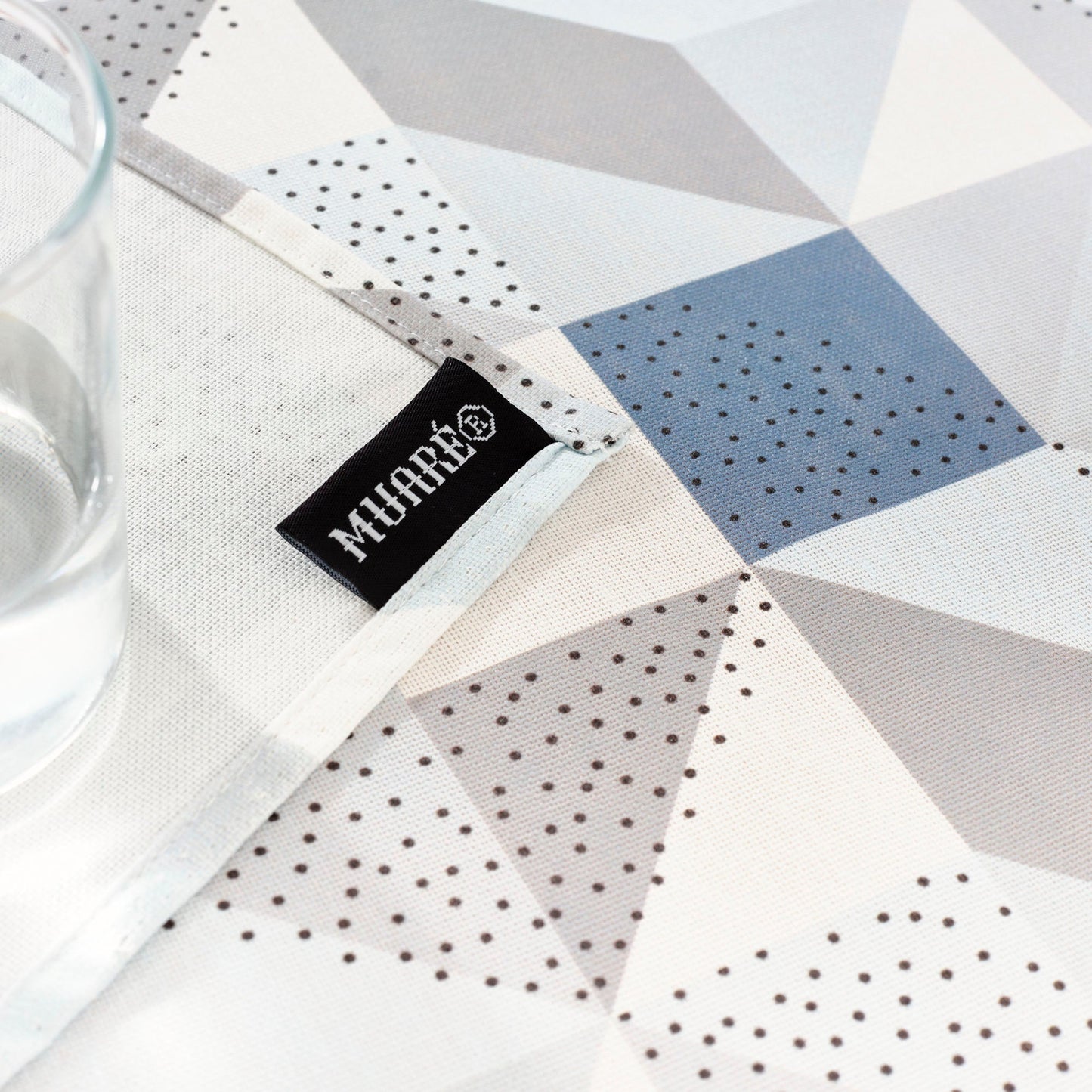 Nappe en tissu 0318-124