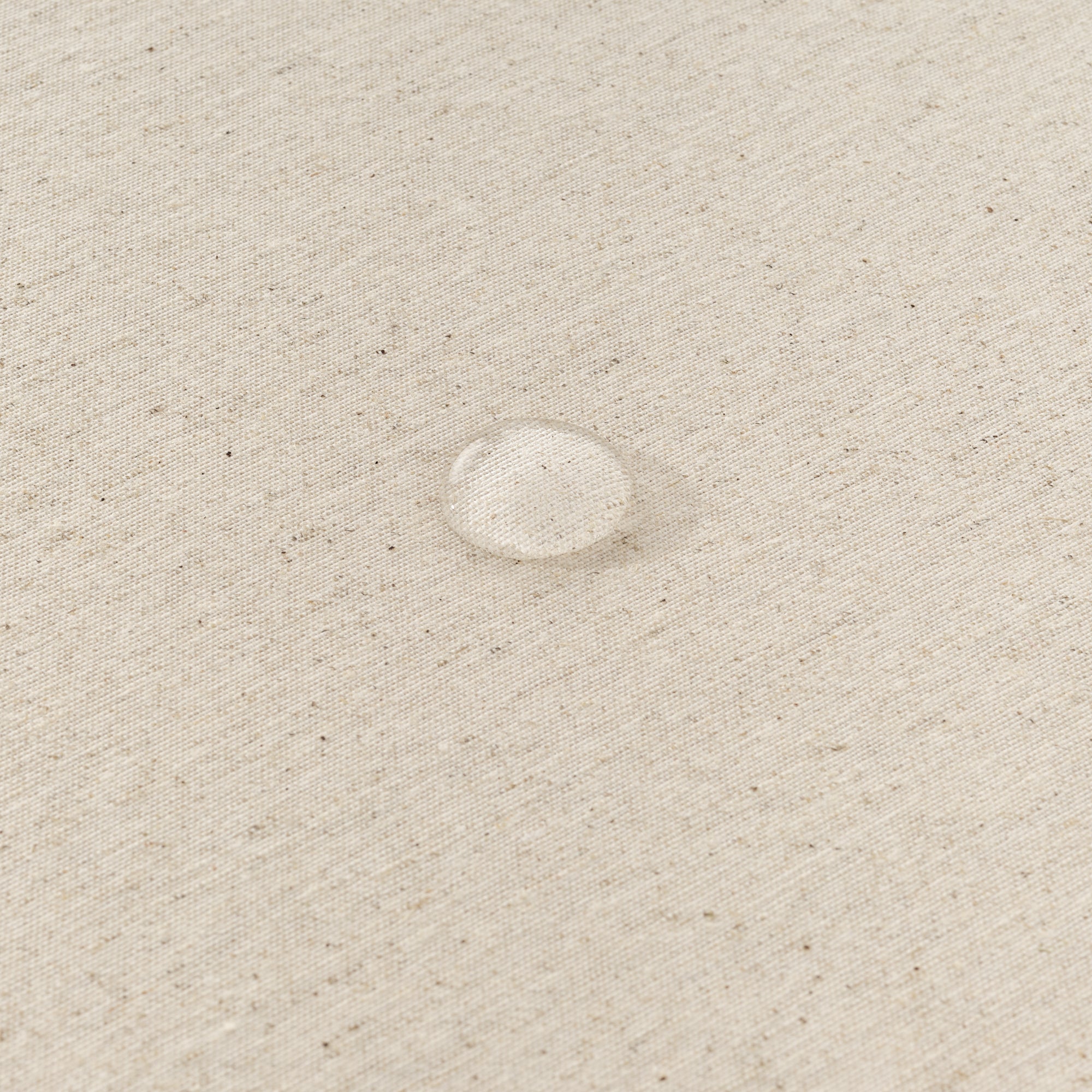 Levante 101 stain-resistant round tablecloth