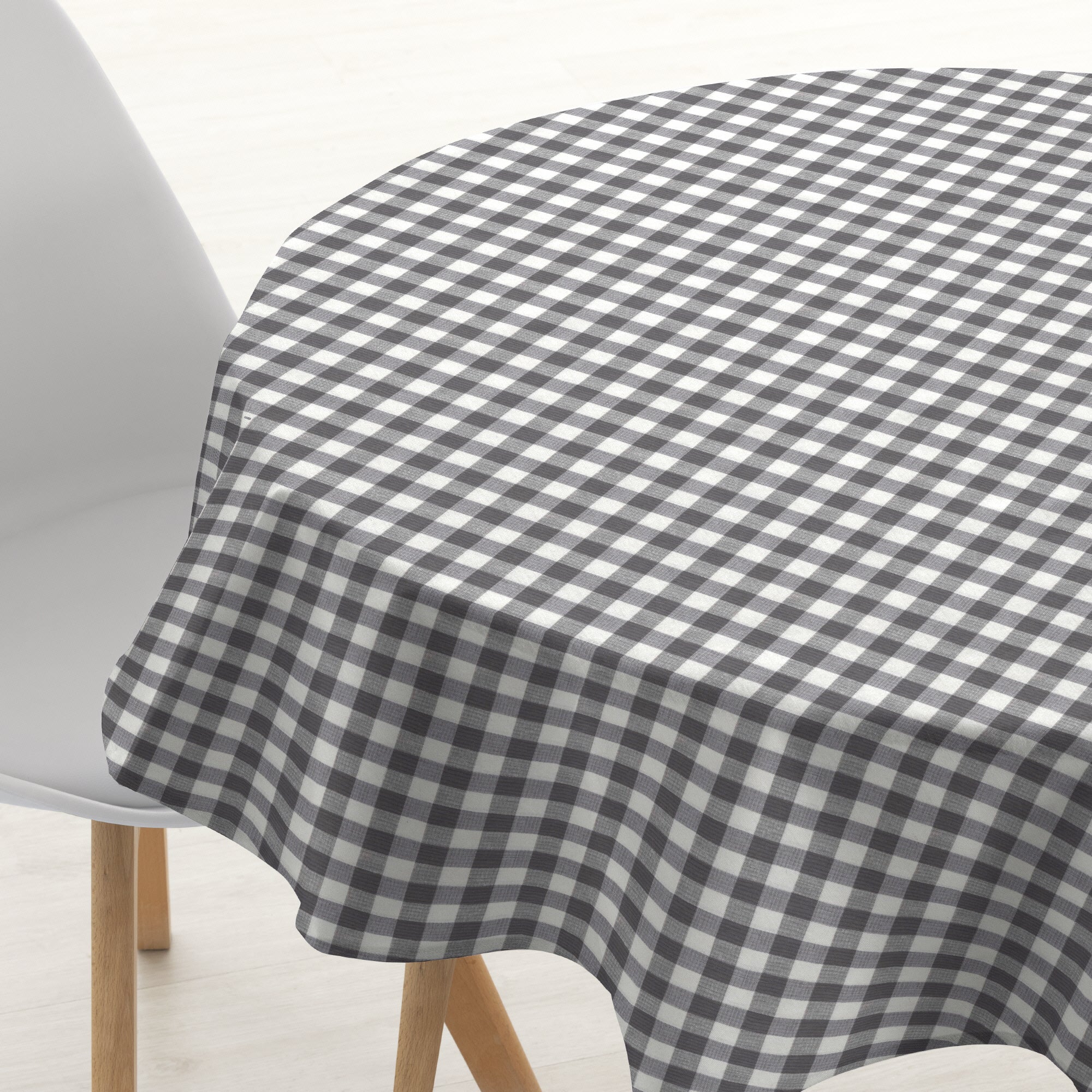 Round stain-resistant tablecloth Squares 150-05