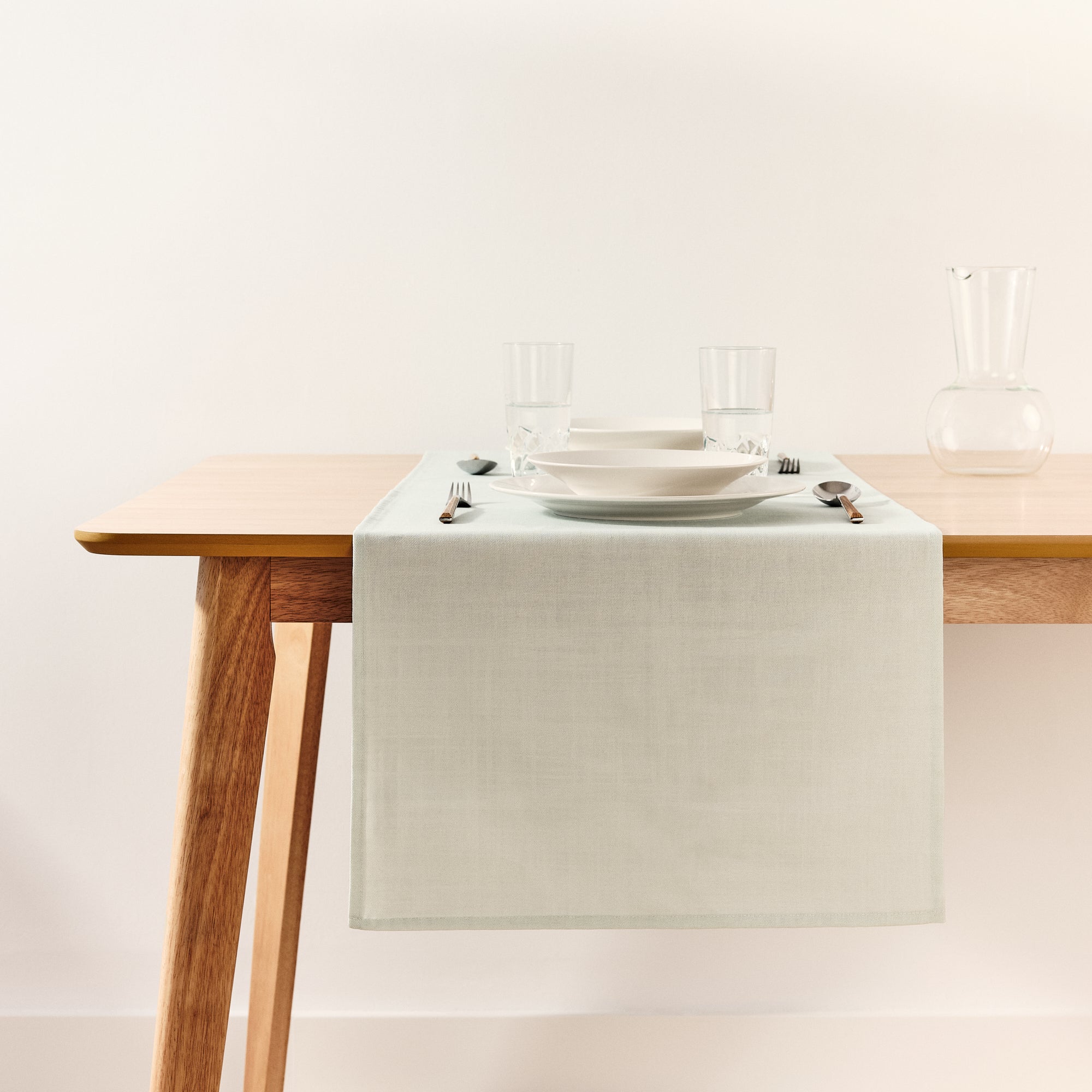 Water Green Table Runner 45x140 cm