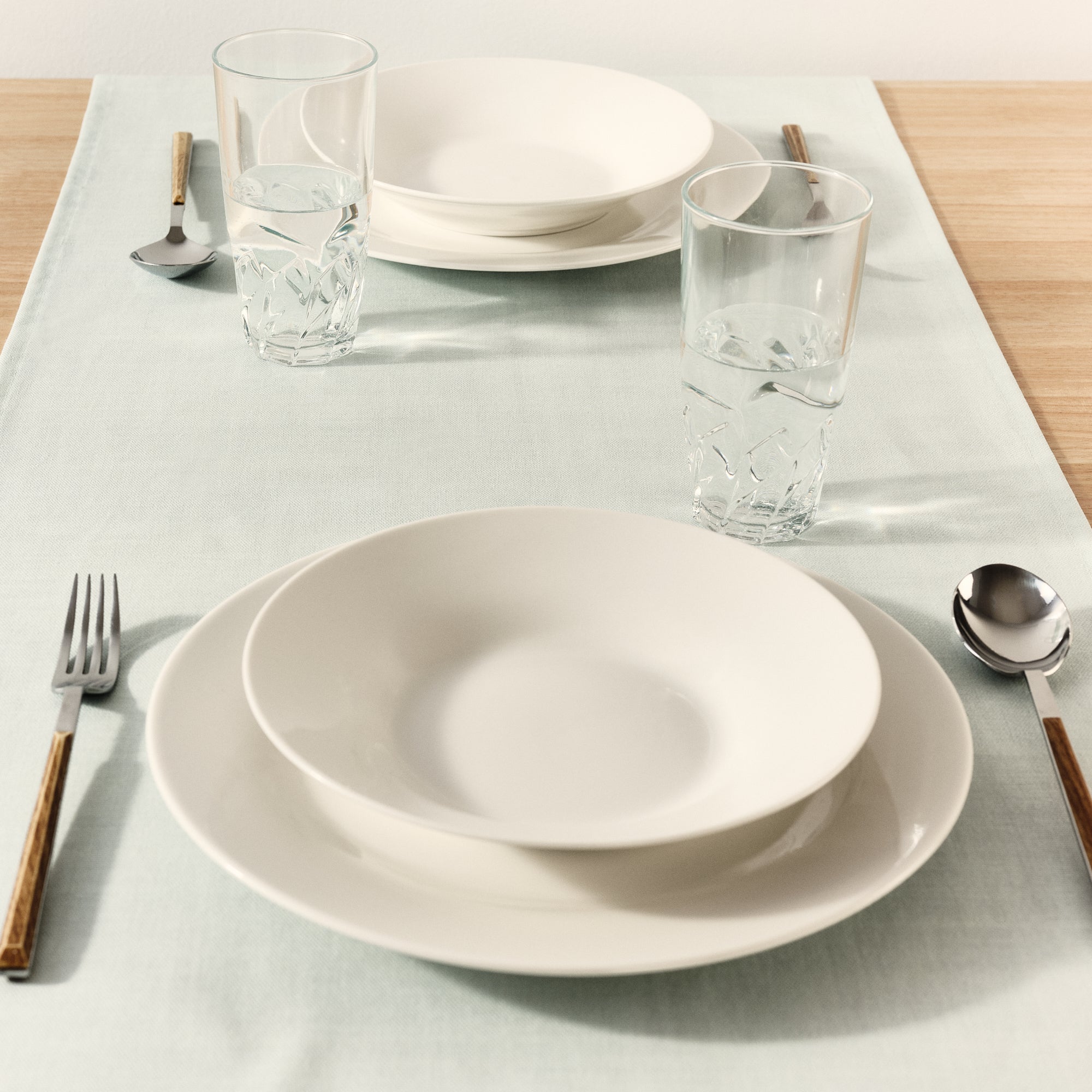 Water Green Table Runner 45x140 cm