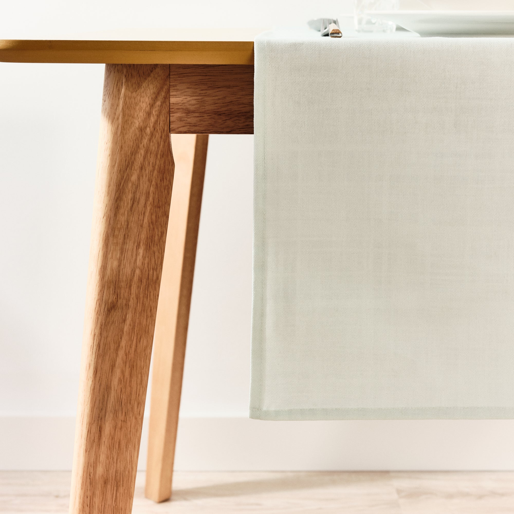 Water Green Table Runner 45x140 cm