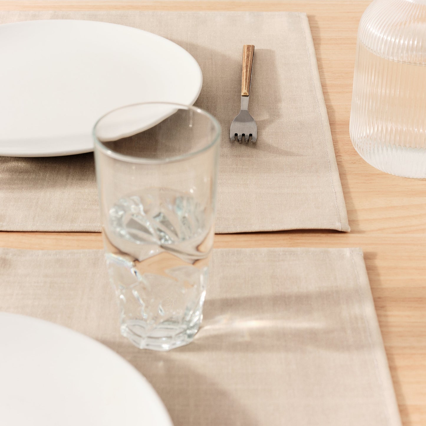 Pack of 2 Beige individual tablecloths 50x40 cm