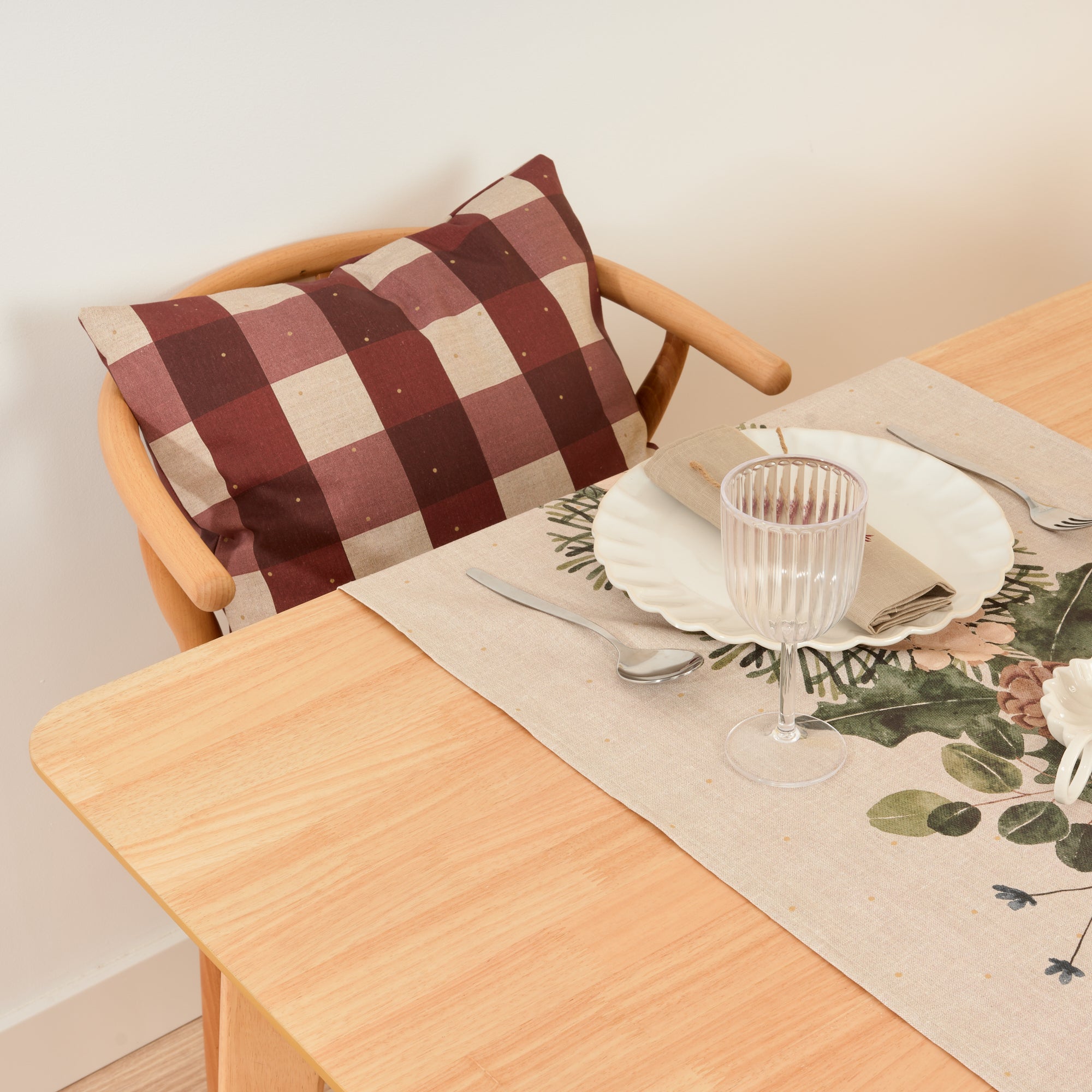 Chemin de table de gui de Noël