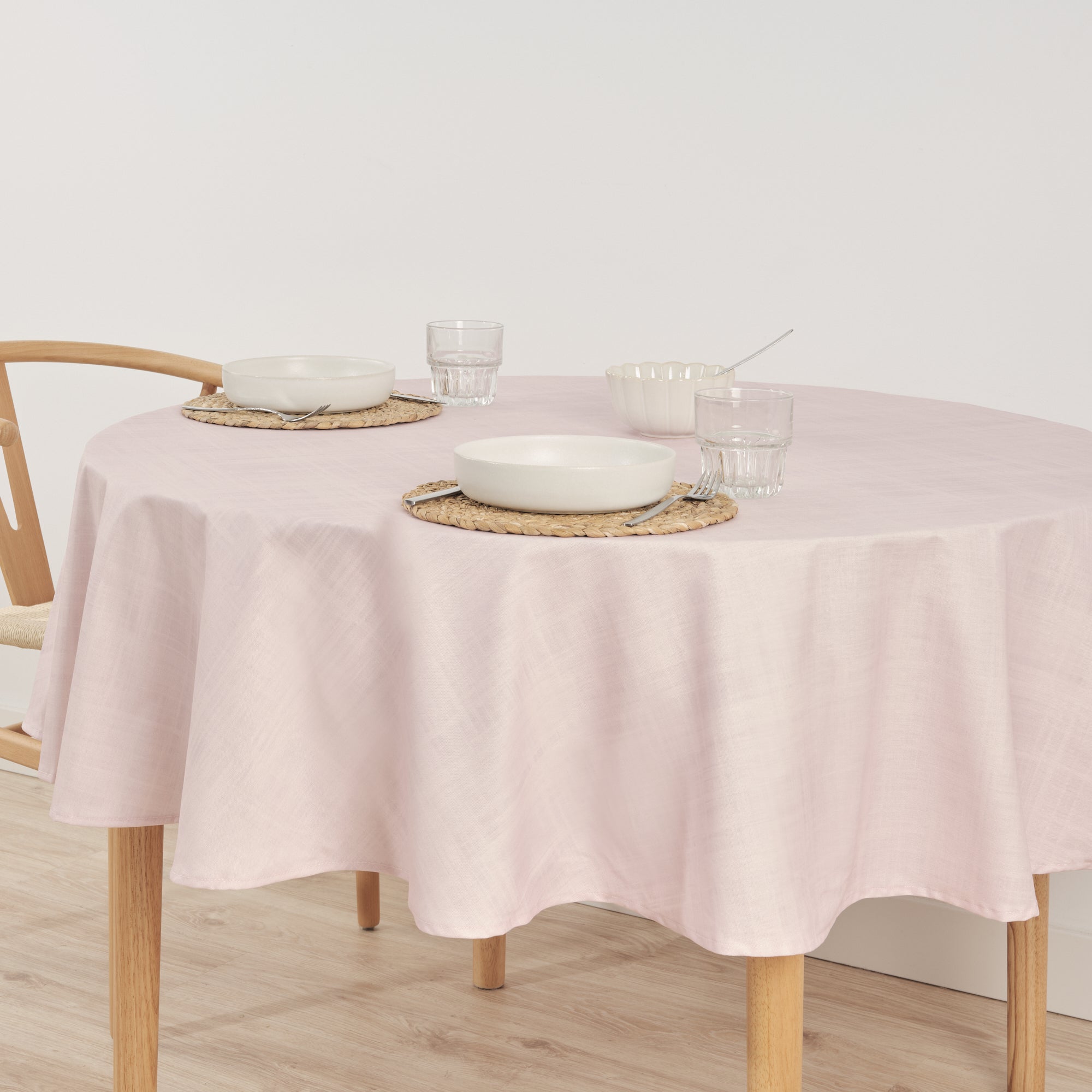 Round stain-resistant tablecloth 0120-312