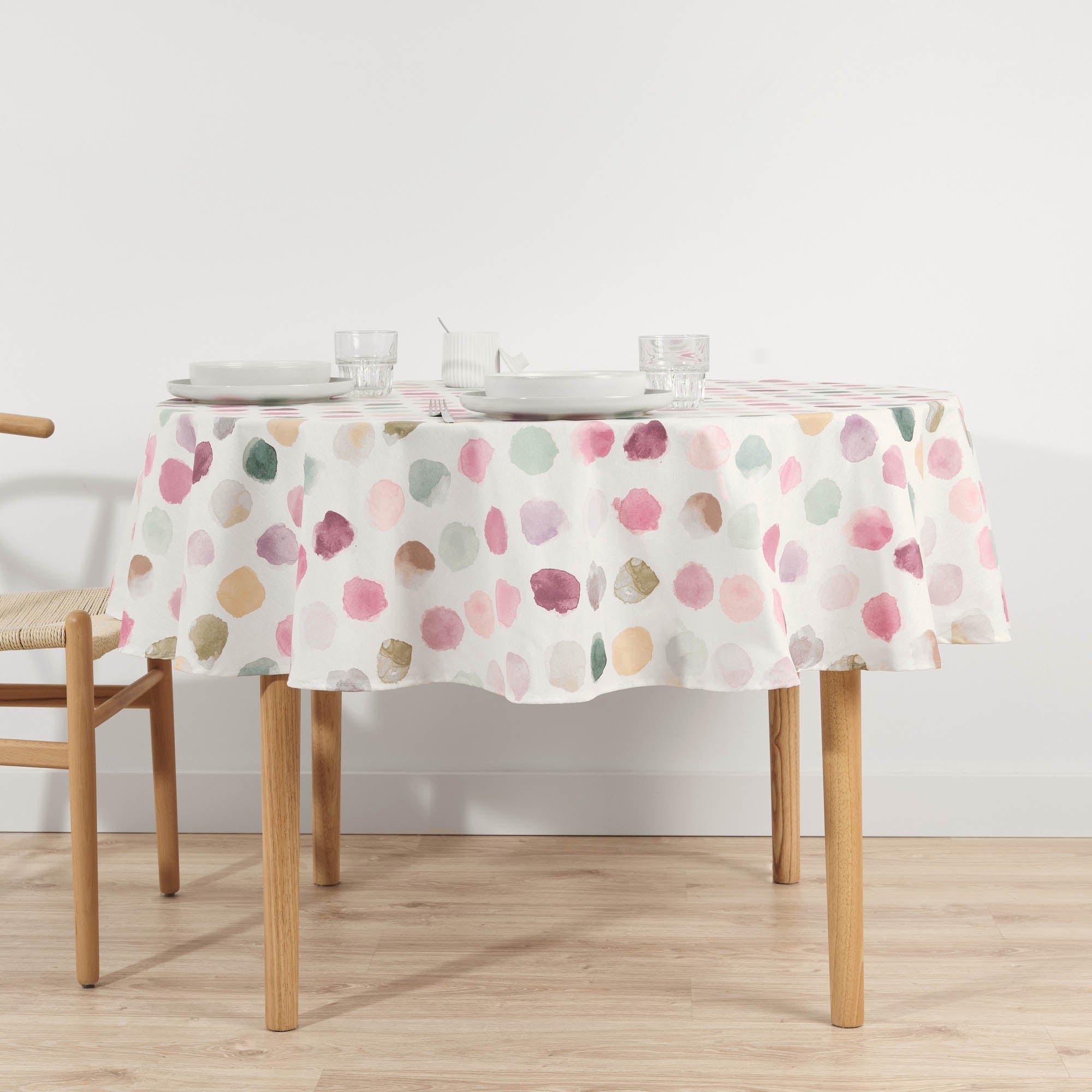 Sibiu stain-resistant round tablecloth