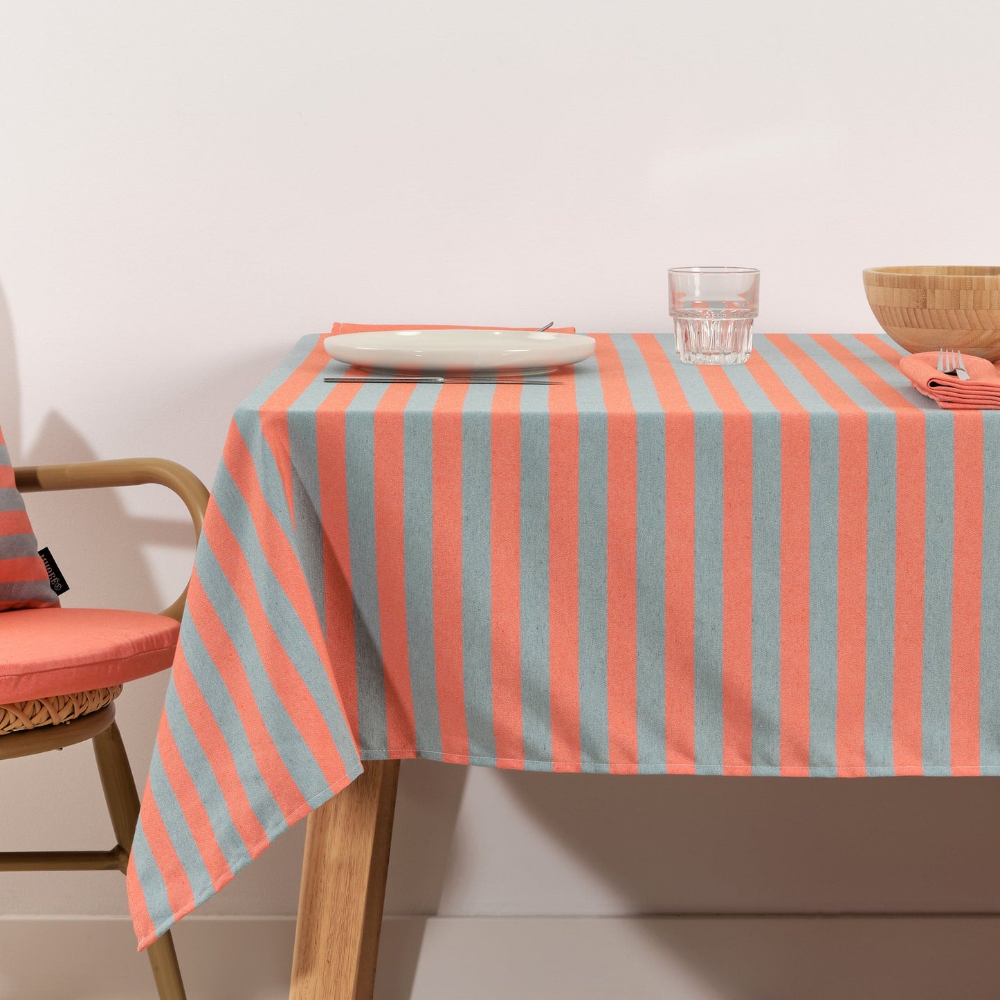 Mantel de tela jacquard Maglia Raya Naranja y Agua