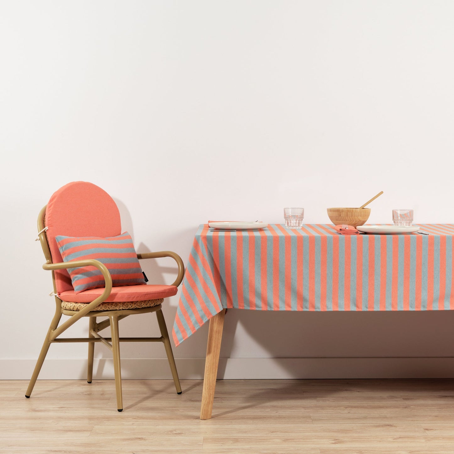Mantel de tela jacquard Maglia Raya Naranja y Agua