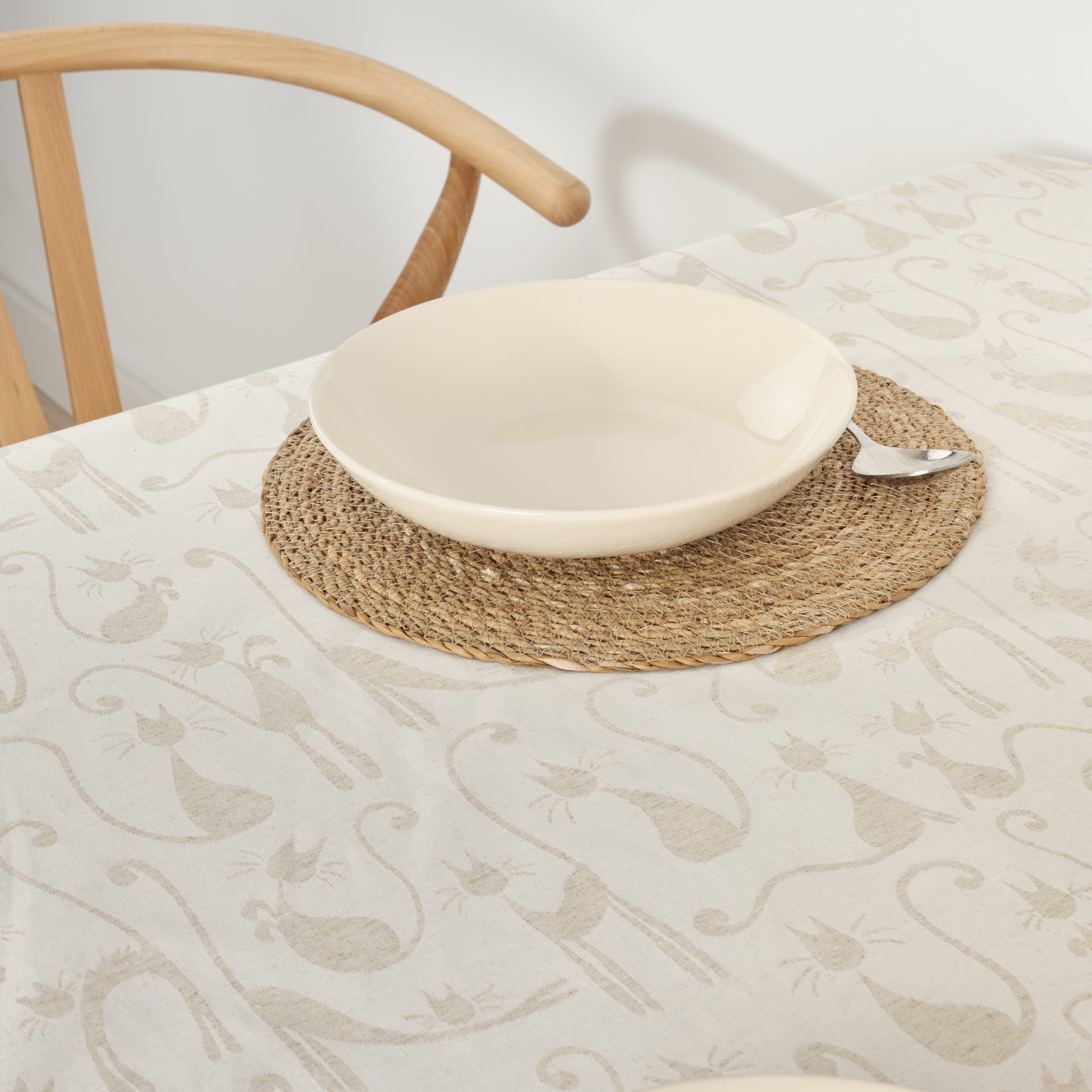 Acacia 2342 Linen jacquard stain-resistant tablecloth