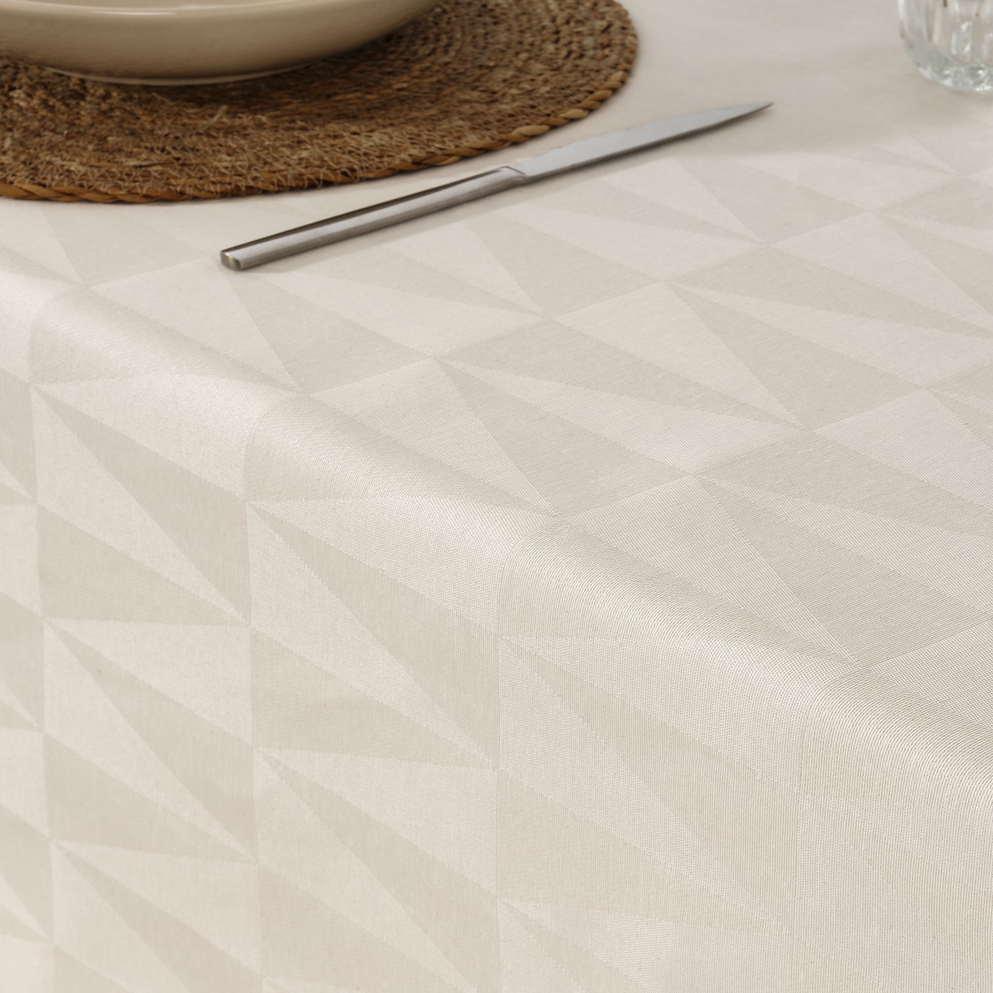 Alamo 3780 Nappe antitache Jacquard Écru