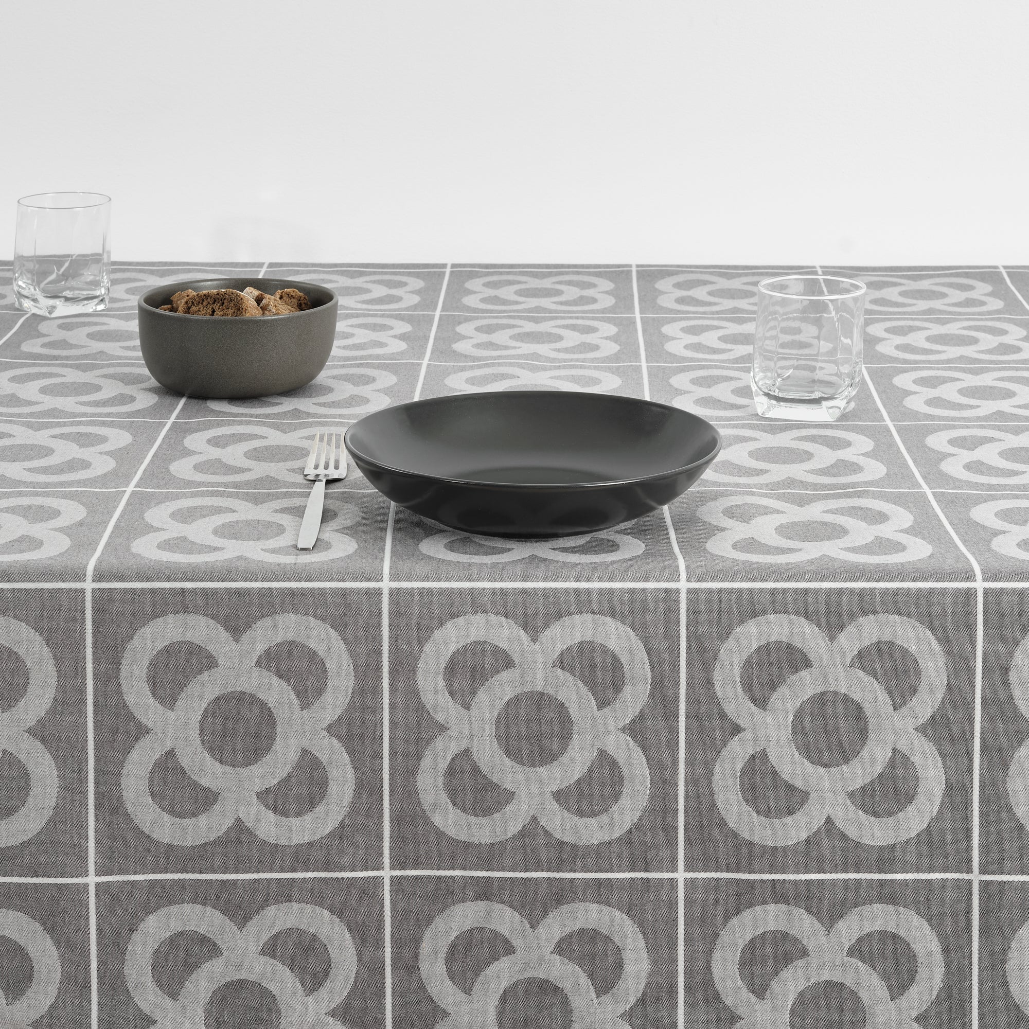 Nappe antitache jacquard Roure 3760B Gris Moyen