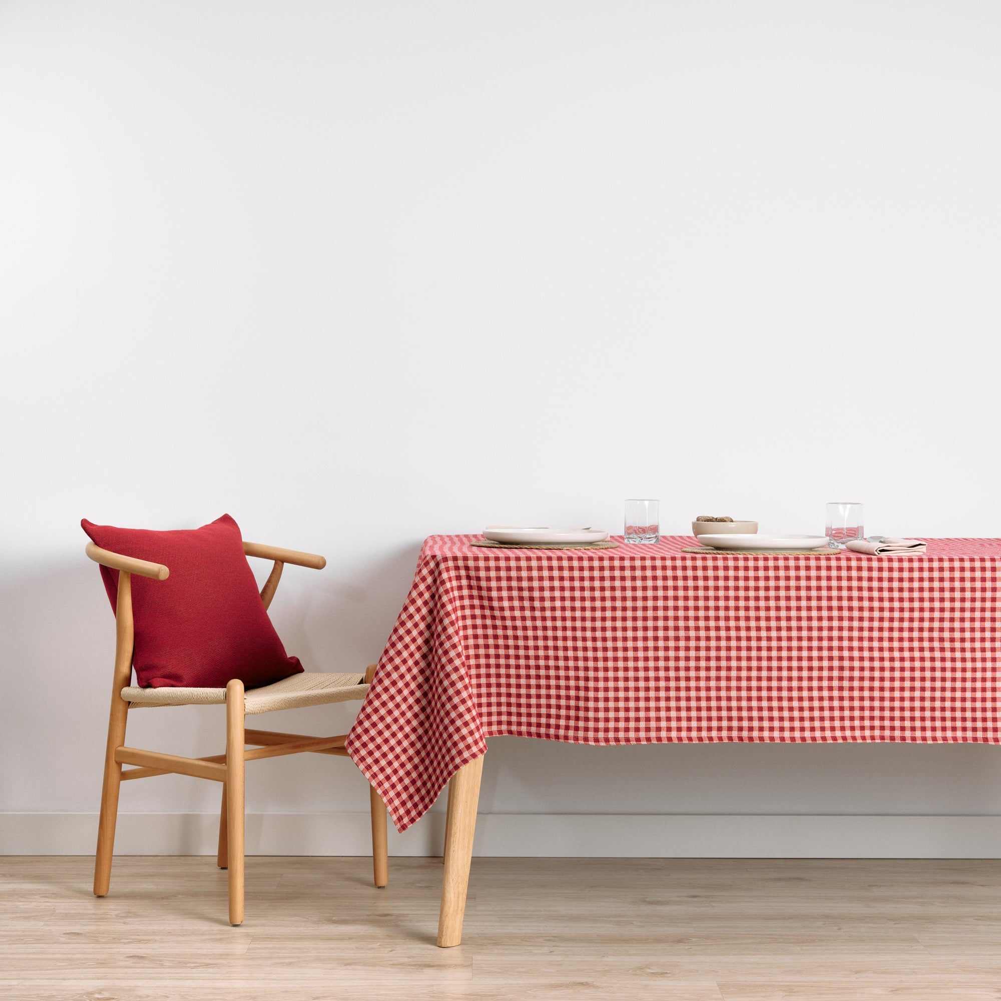 Vichy jacquard premium stain-resistant tablecloth