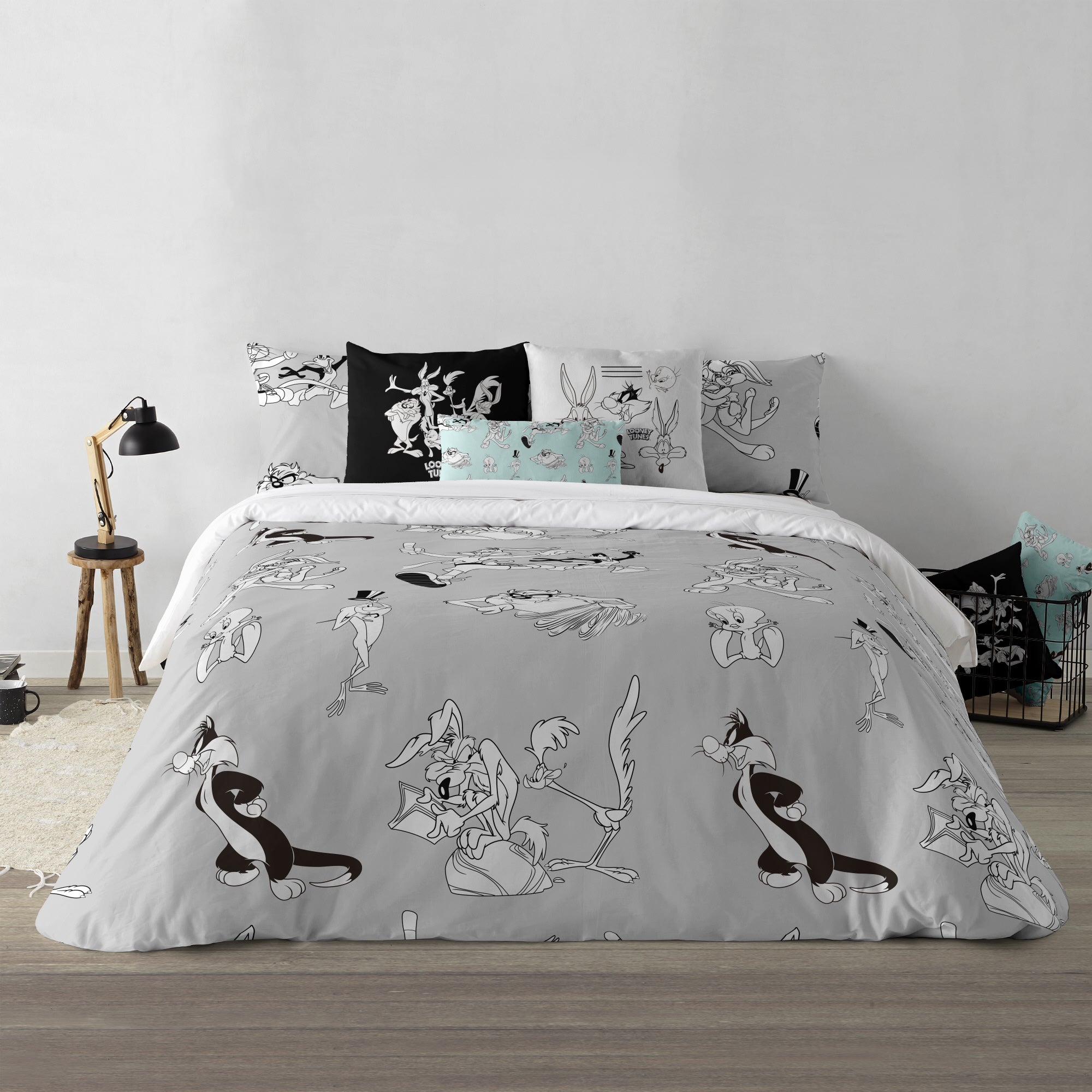 100% cotton Looney BN duvet cover