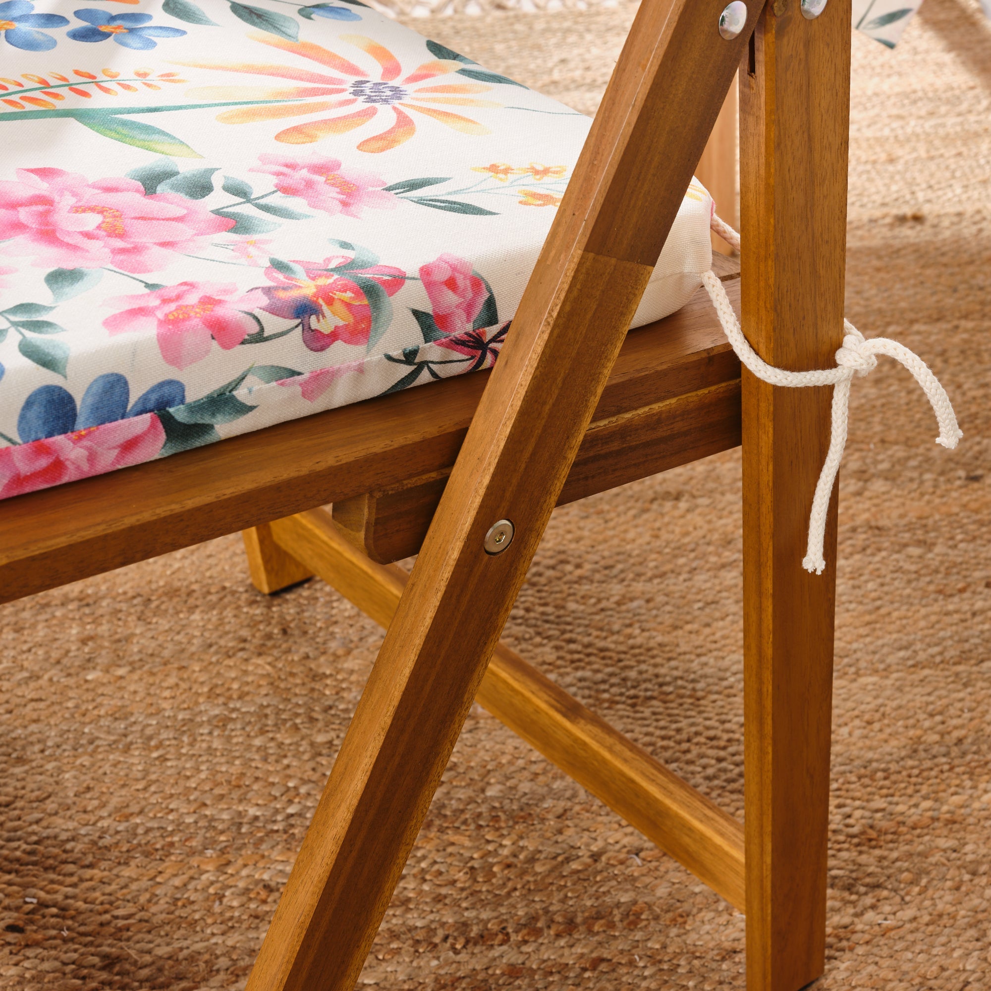 Padded seat cushion 0120-407 40x40x5 cm