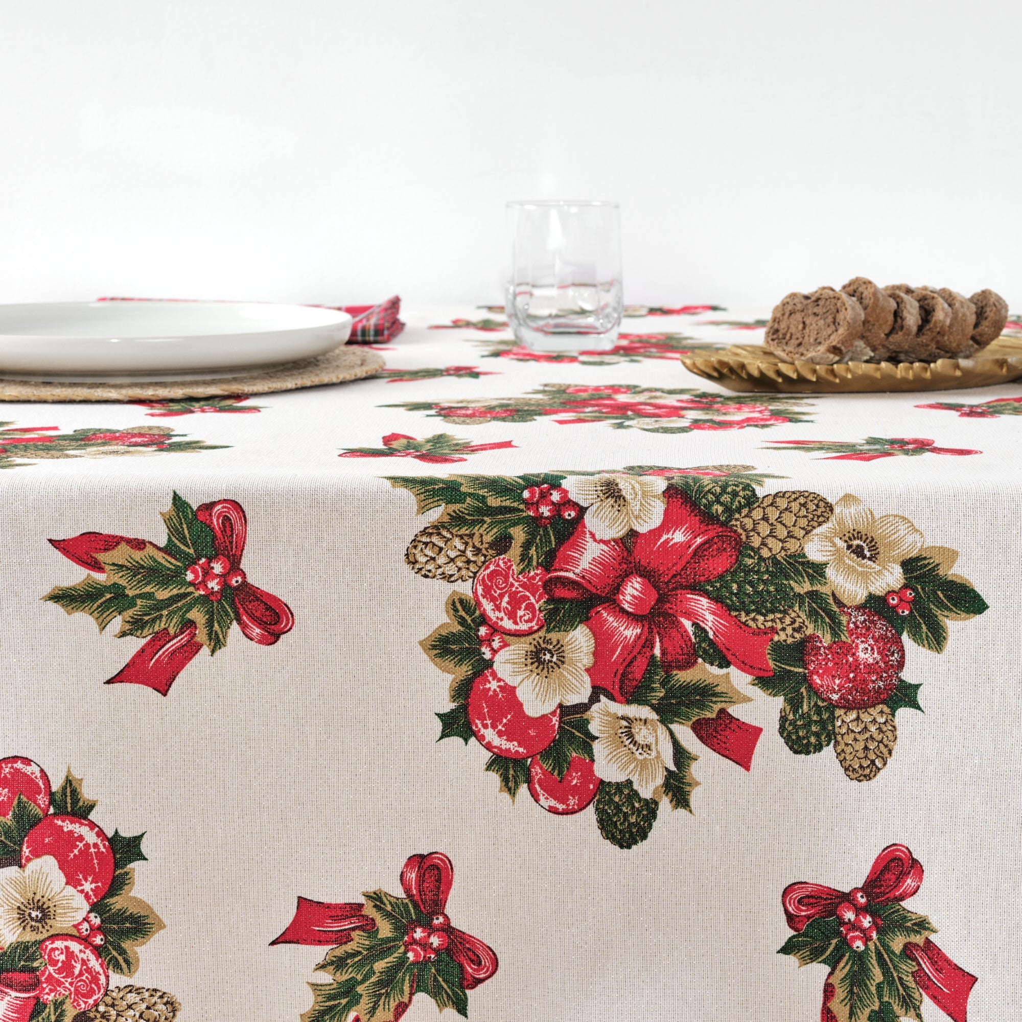 Waterproof stain-resistant cotton-lurex tablecloth Nativitatis 1 Gold