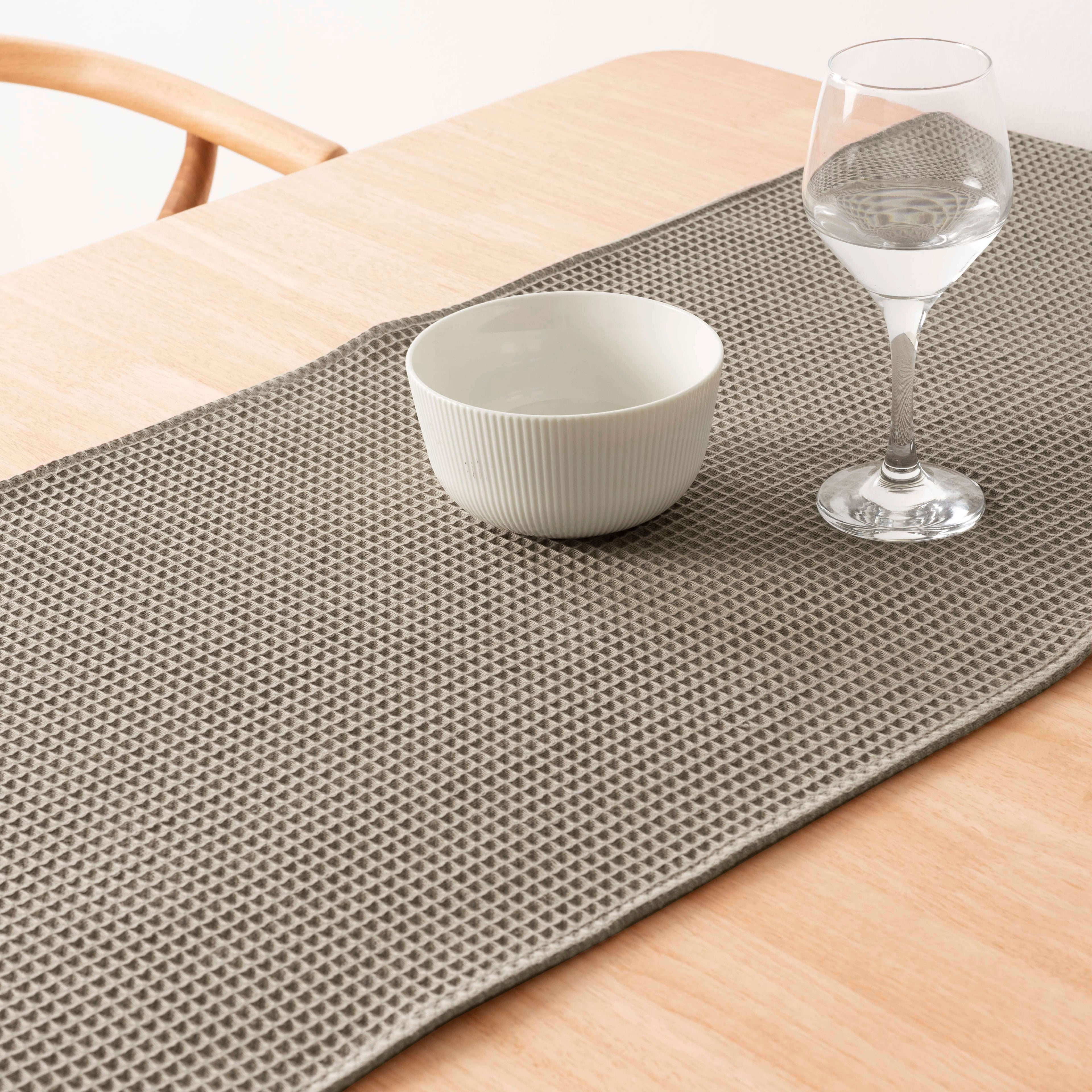 Waffle Wallnut Table Runner 45x140 cm