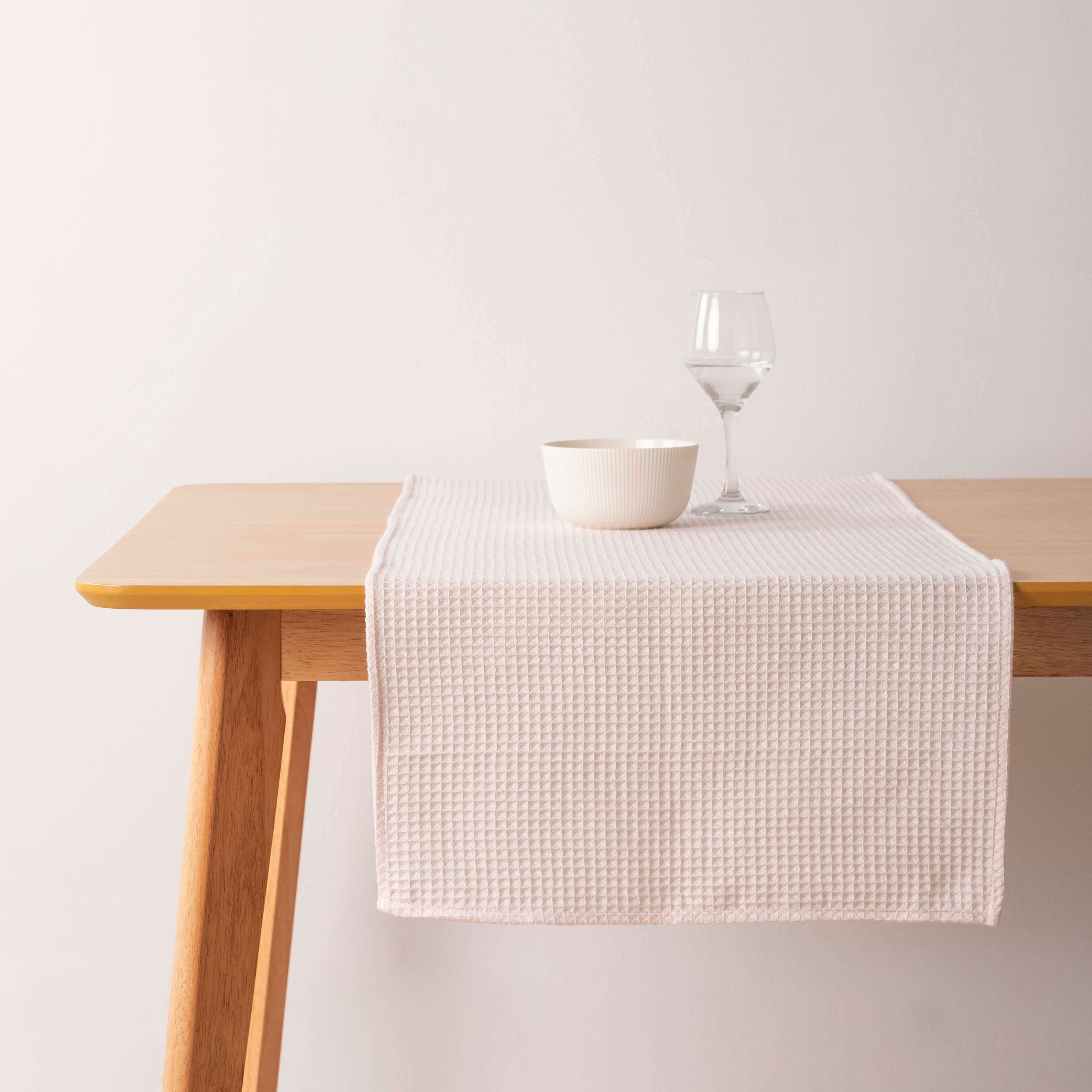 Waffle Table Runner Pink Sauce 45x140 cm