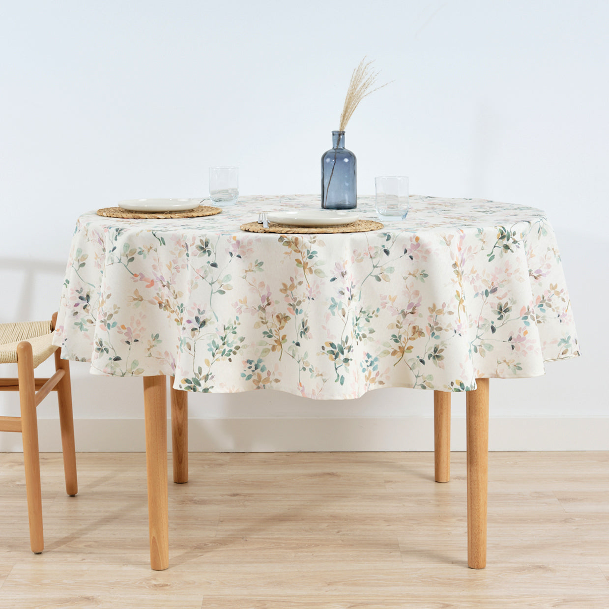 Round stain-resistant tablecloth 0120-247