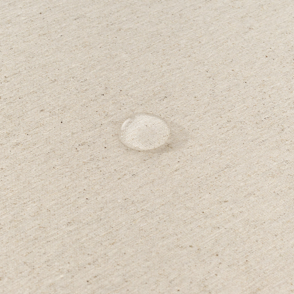 Levante 101 stain-resistant round tablecloth