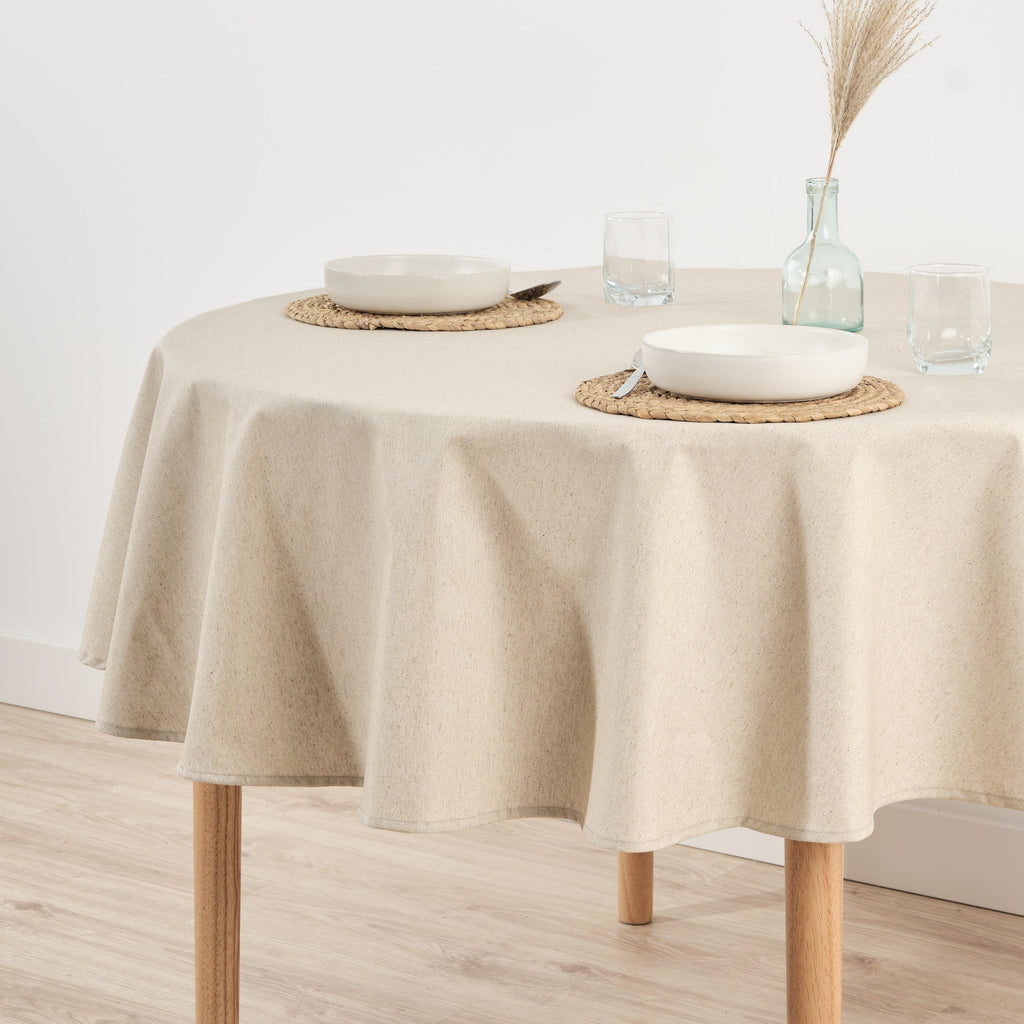 Levante 101 stain-resistant round tablecloth