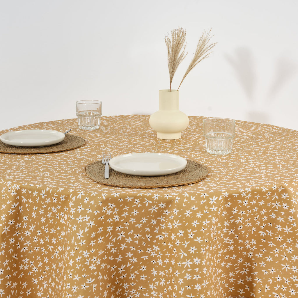 Round stain-resistant tablecloth 0120-32
