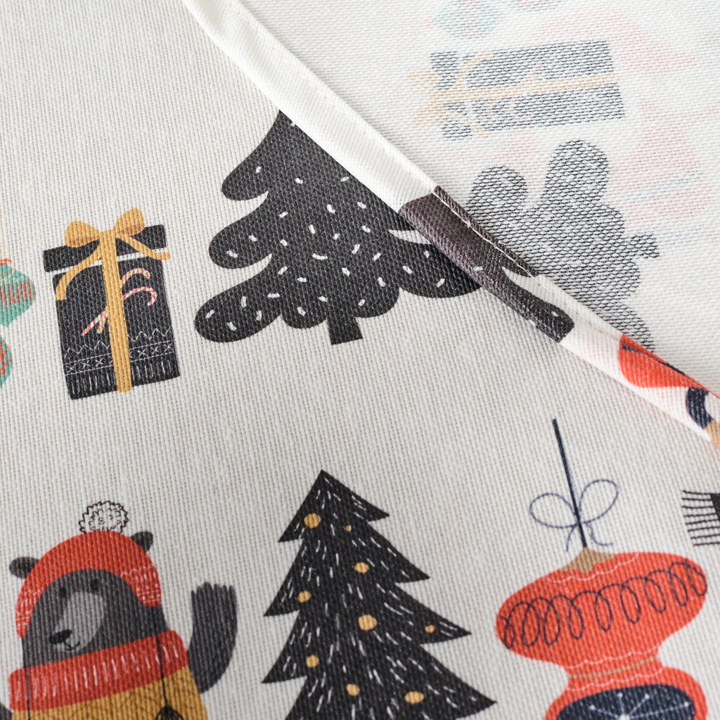 Noel 5 stain-resistant round tablecloth