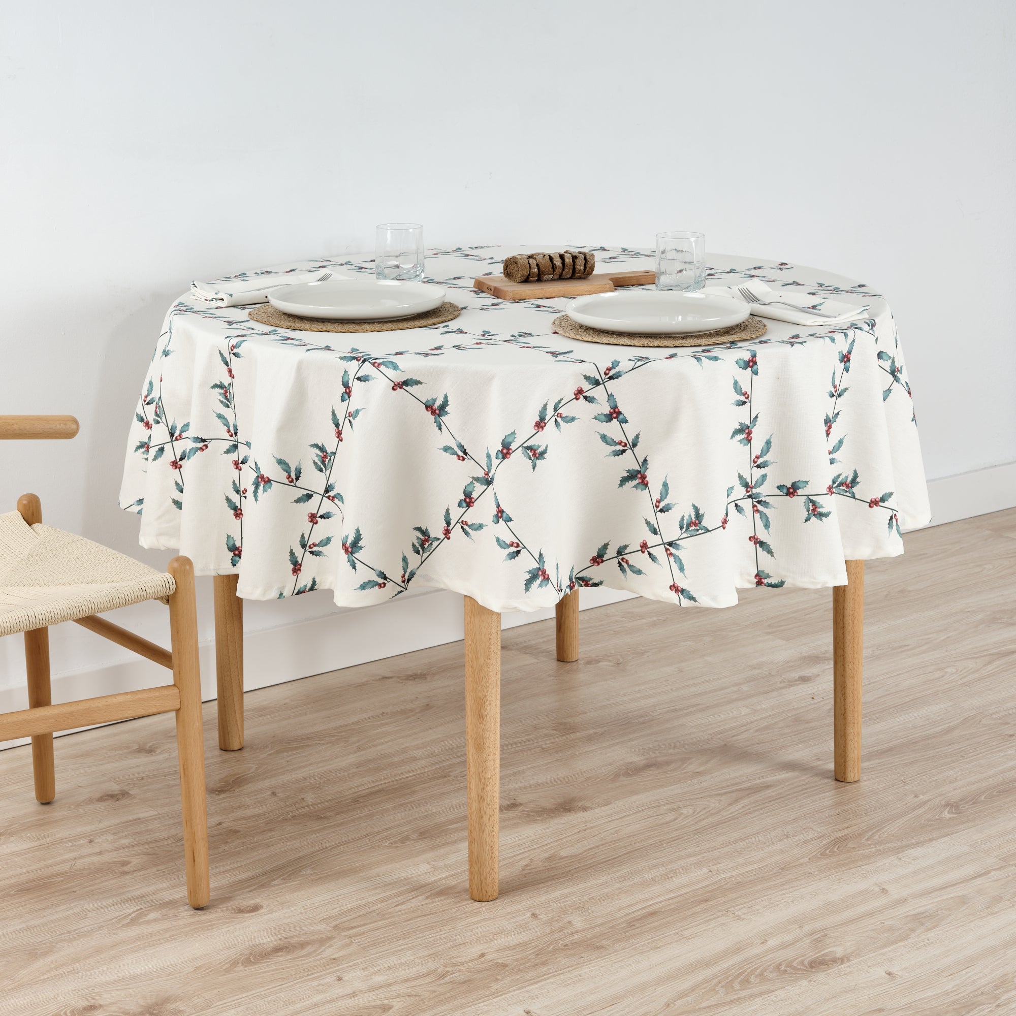 Round stain-resistant tablecloth White Christmas 1