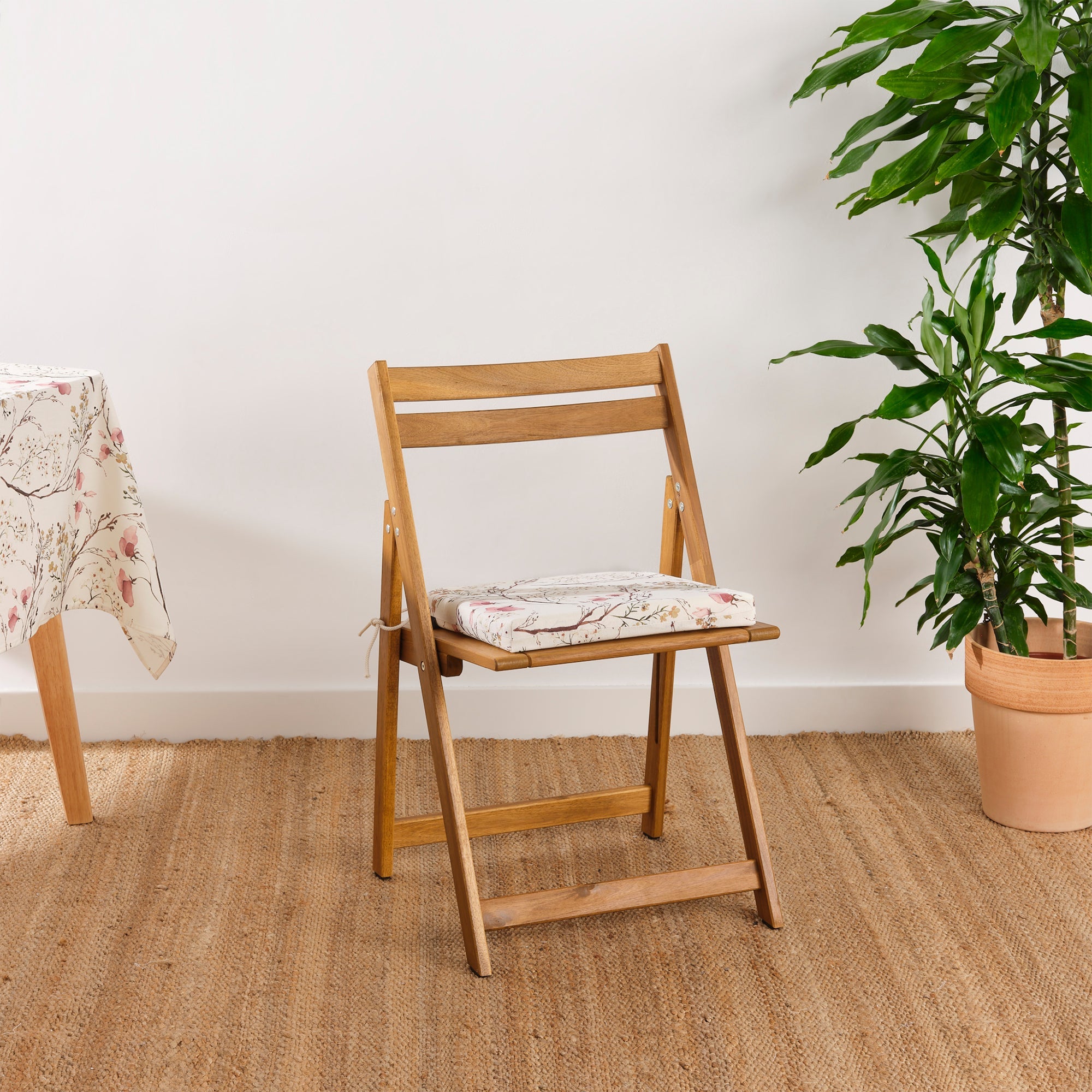 Padded seat cushion 0120-342 40x40x5 cm