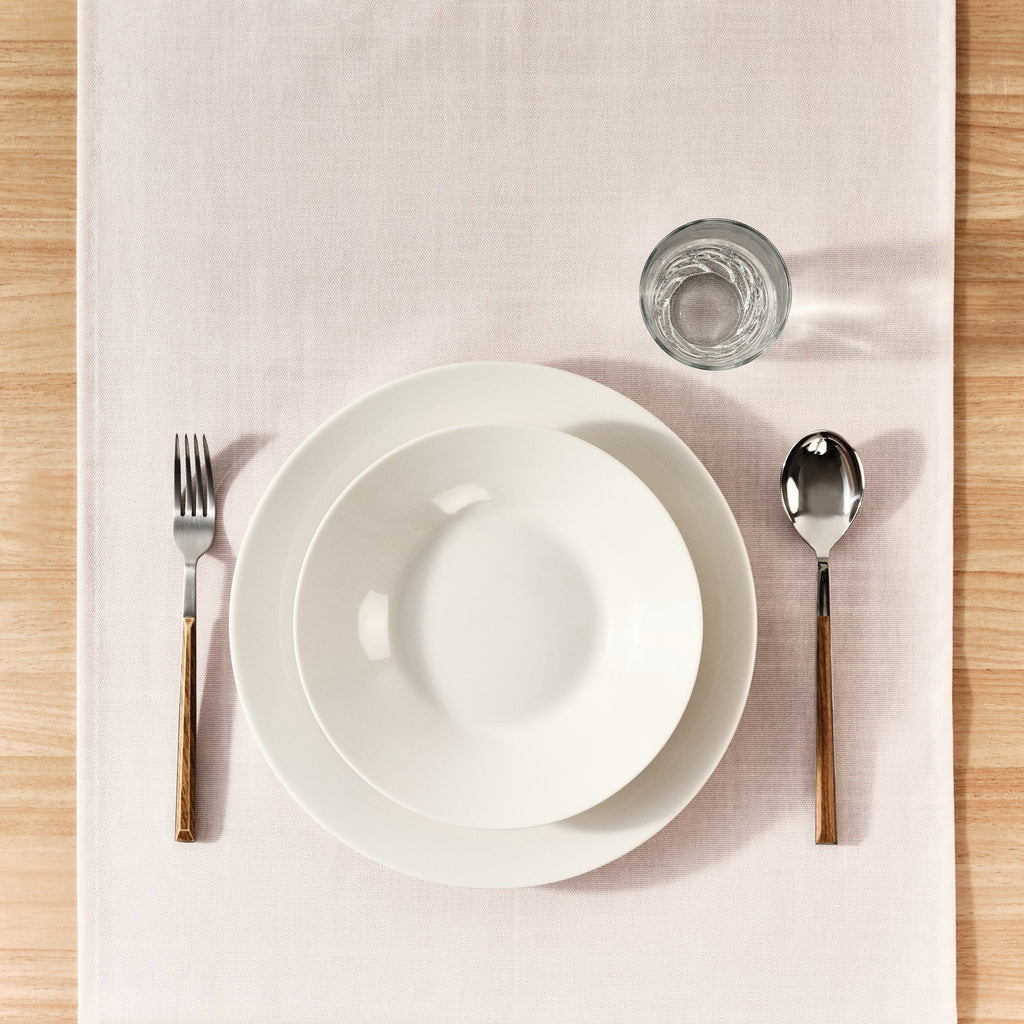 Pink table runner 45x140 cm