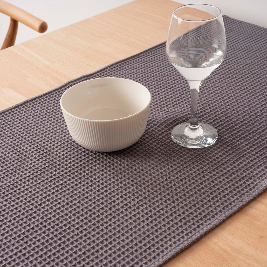 Waffle Titanium Table Runner 45x140 cm