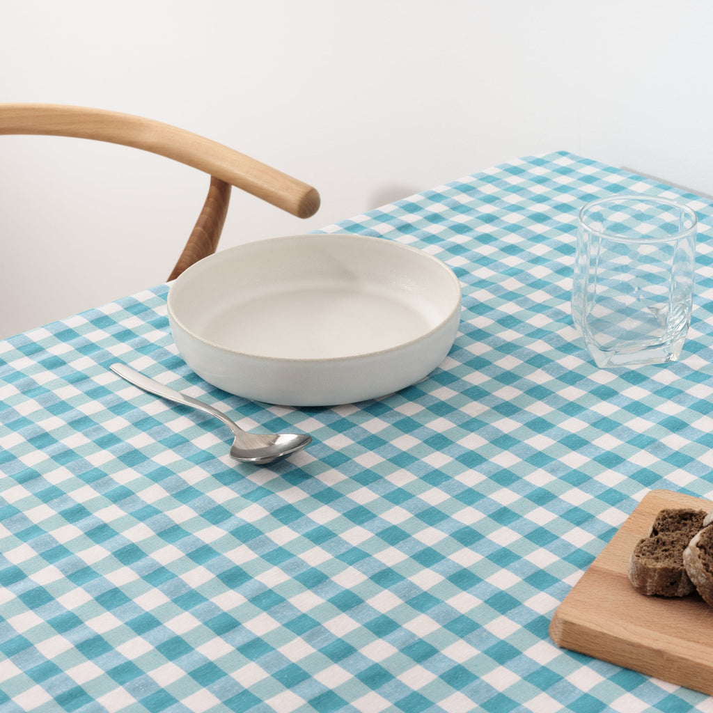 Nappe Vichy imperméable antitache Toucher tissu bleu clair