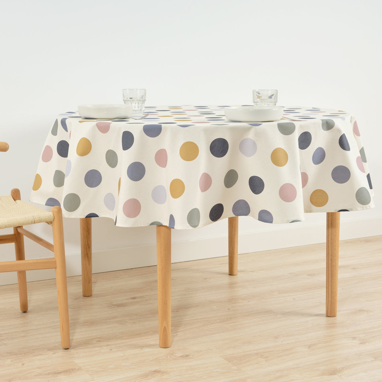 Round stain-resistant tablecloth 0120-160