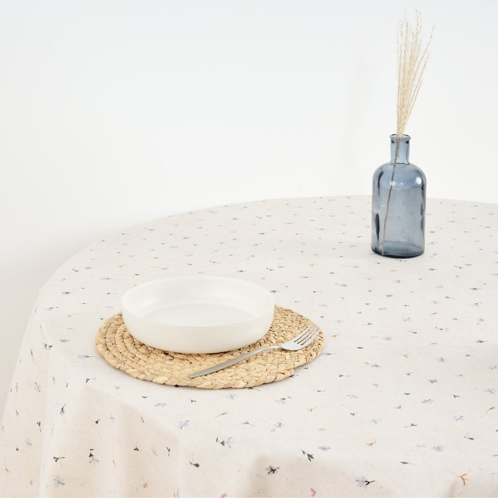 Round stain-resistant tablecloth 0120-343