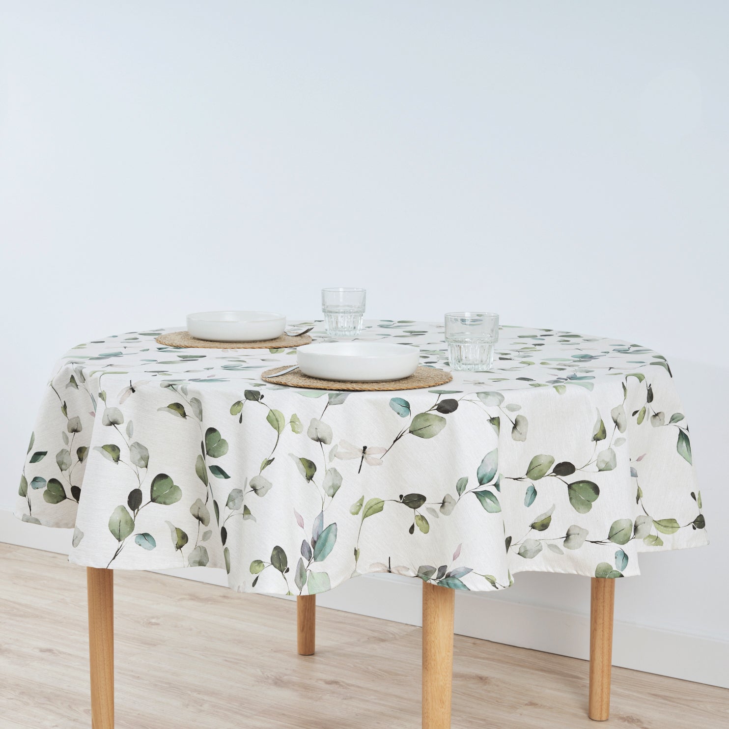Round stain-resistant tablecloth 0120-362
