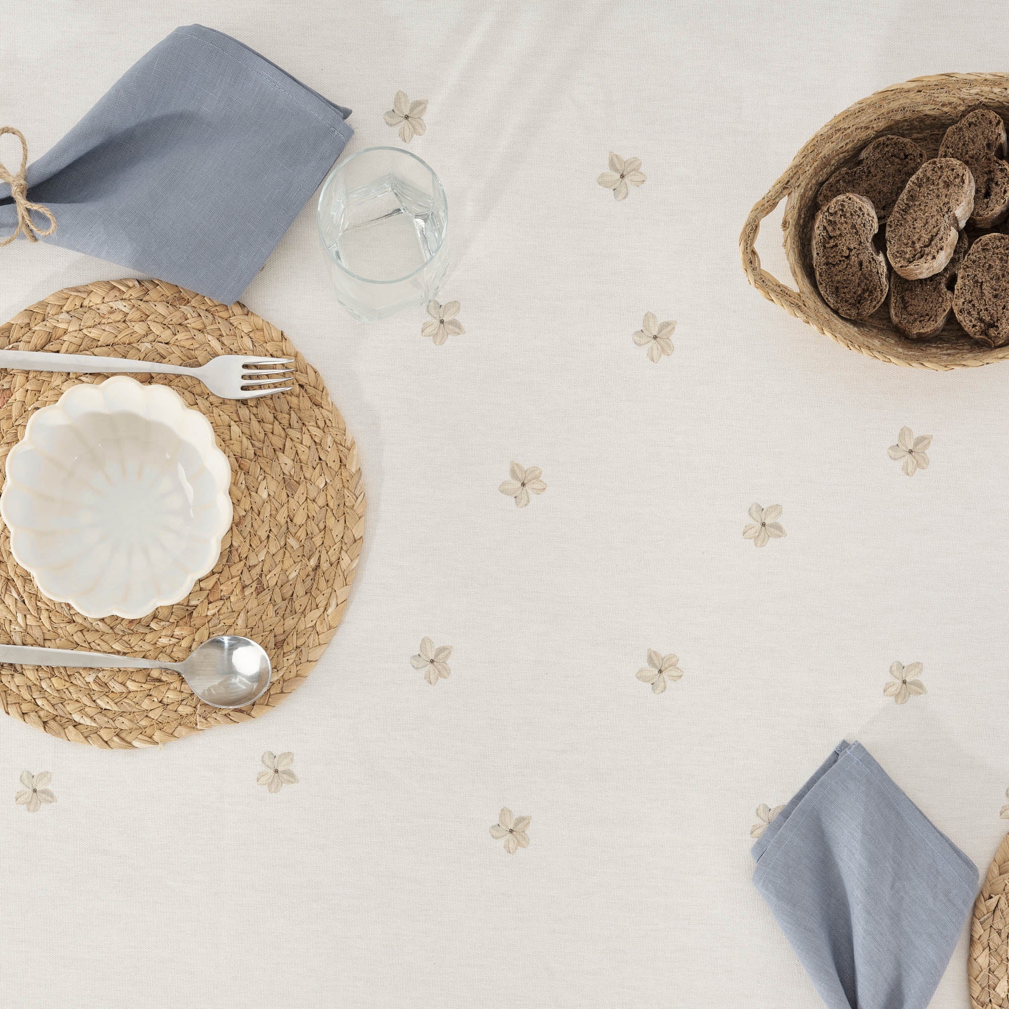 Nappe antitache écarlate