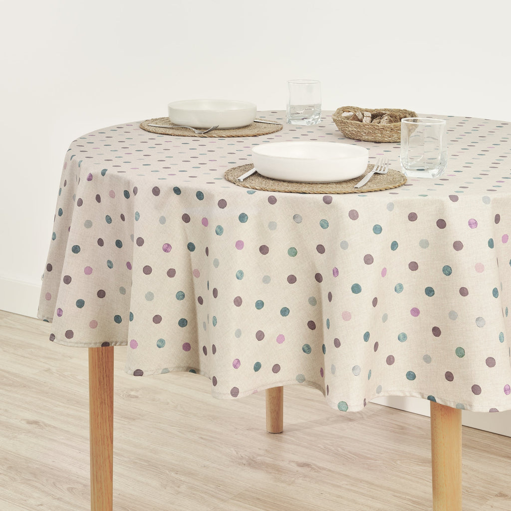 Bibury round stain-resistant tablecloth
