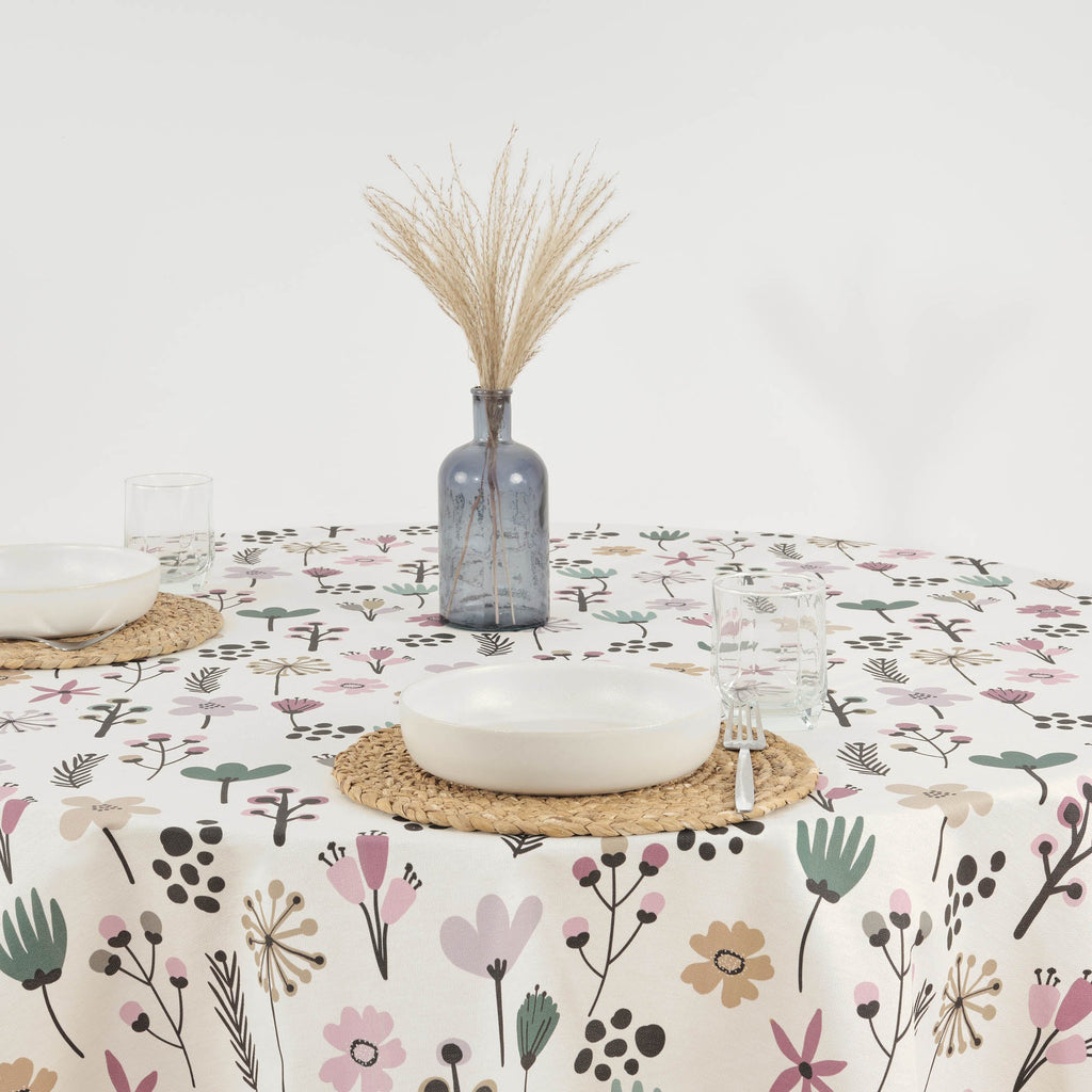 Paola Malva stain-resistant round tablecloth