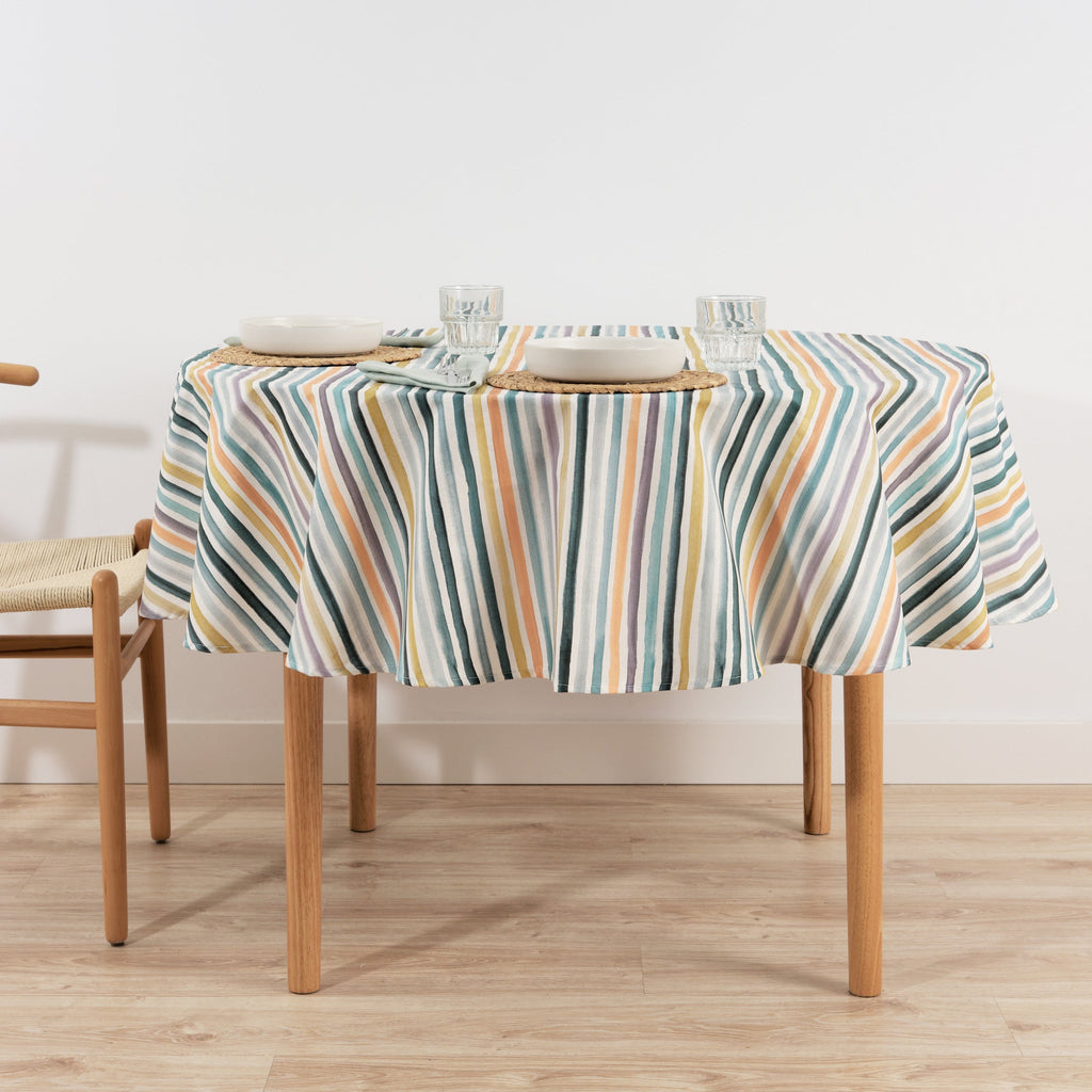 Naiara Blue stain-resistant round tablecloth