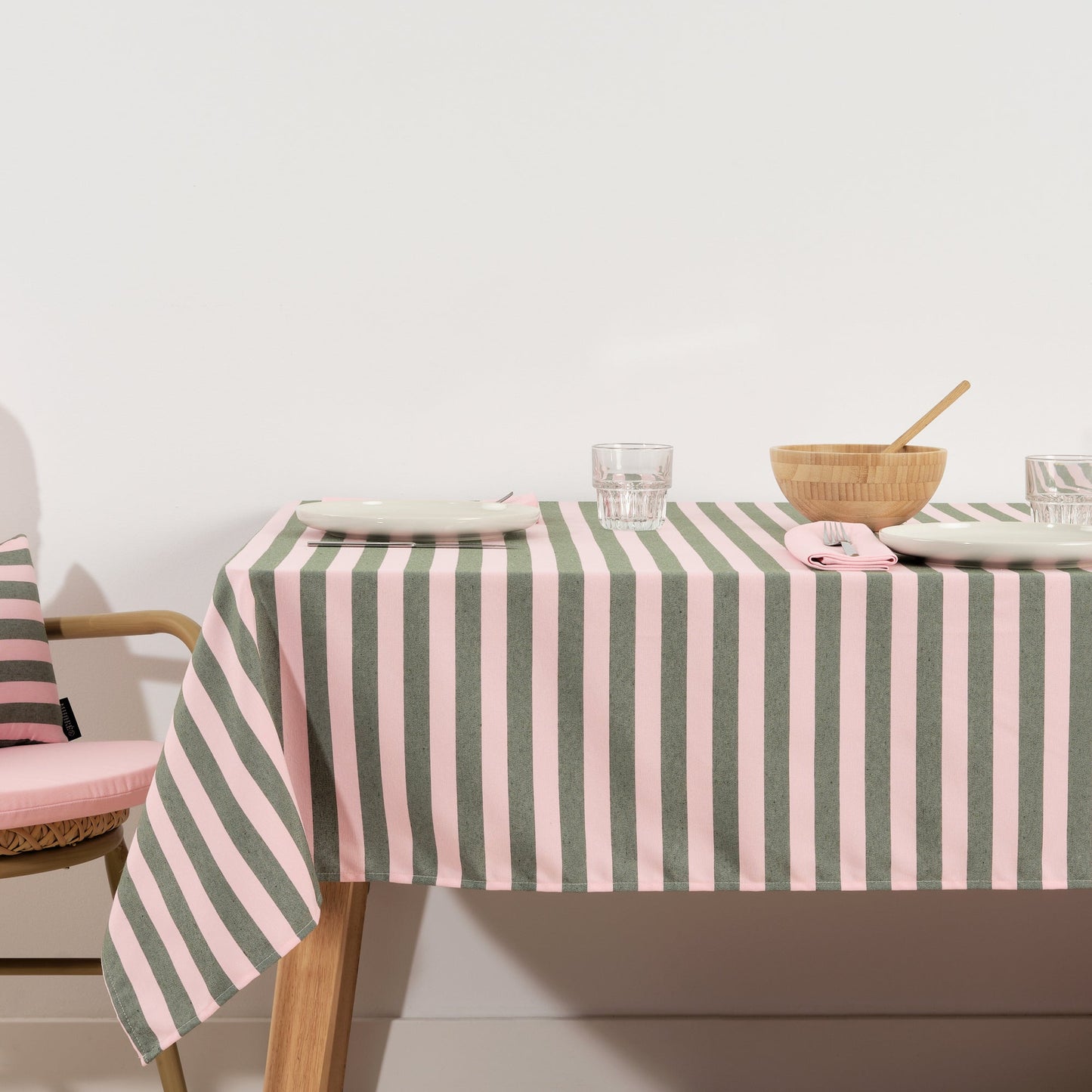 Mantel de tela jacquard Maglia Raya Rosa y Musgo
