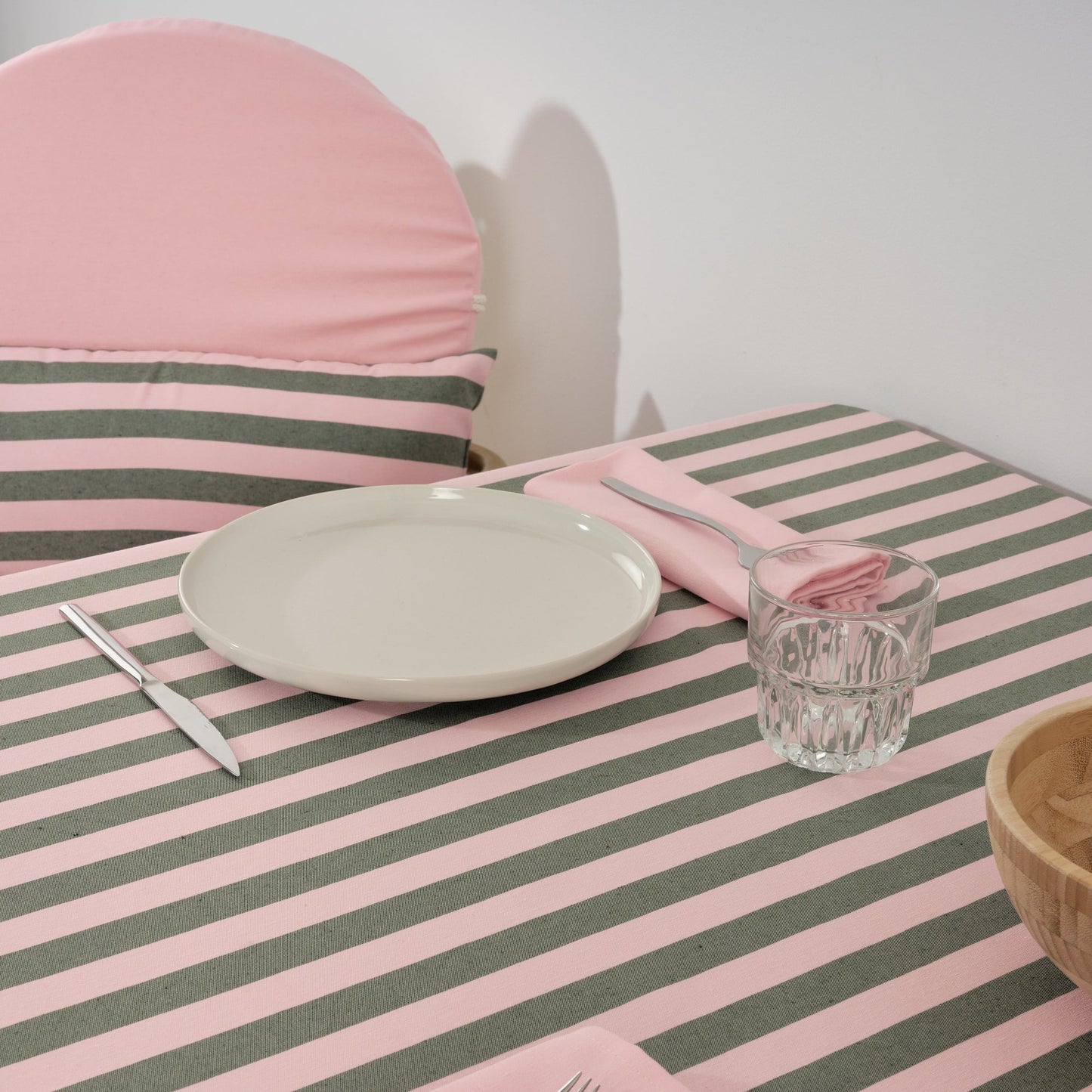 Mantel de tela jacquard Maglia Raya Rosa y Musgo