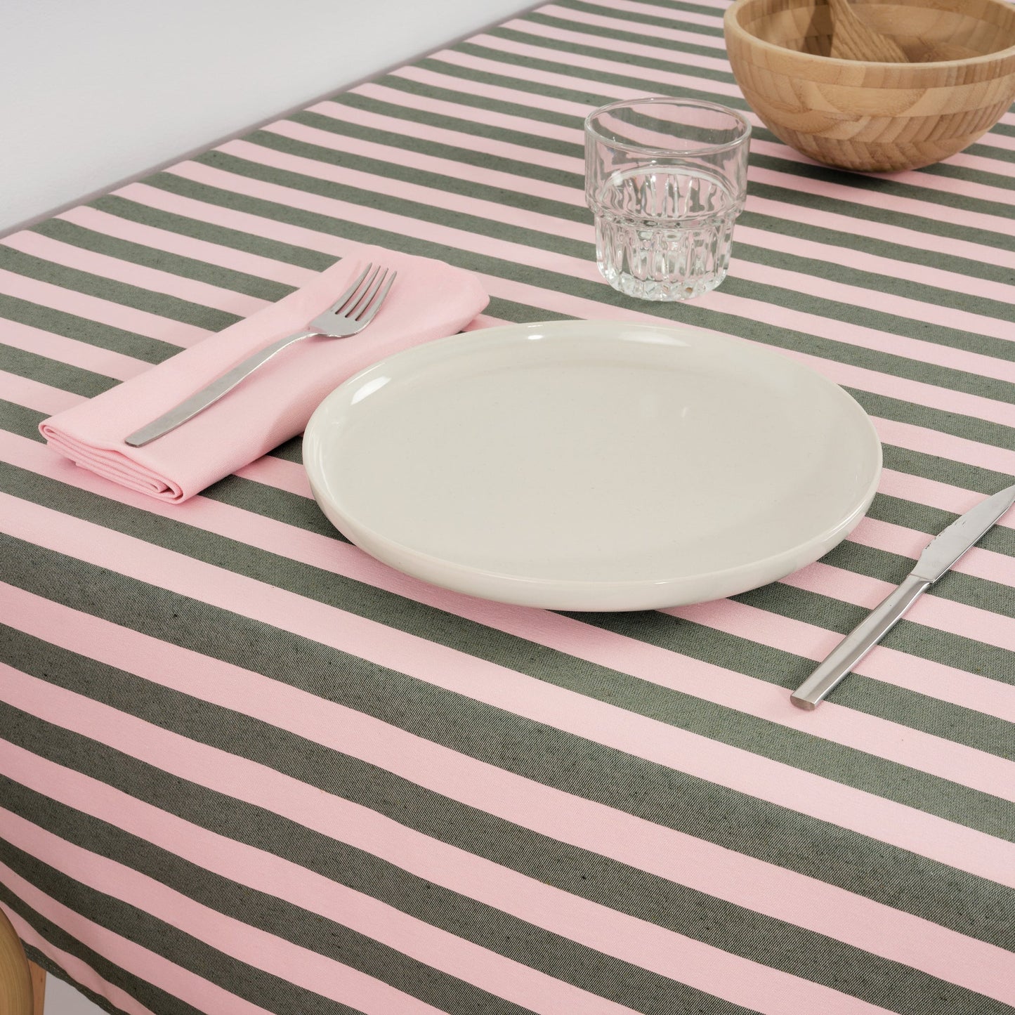 Mantel de tela jacquard Maglia Raya Rosa y Musgo