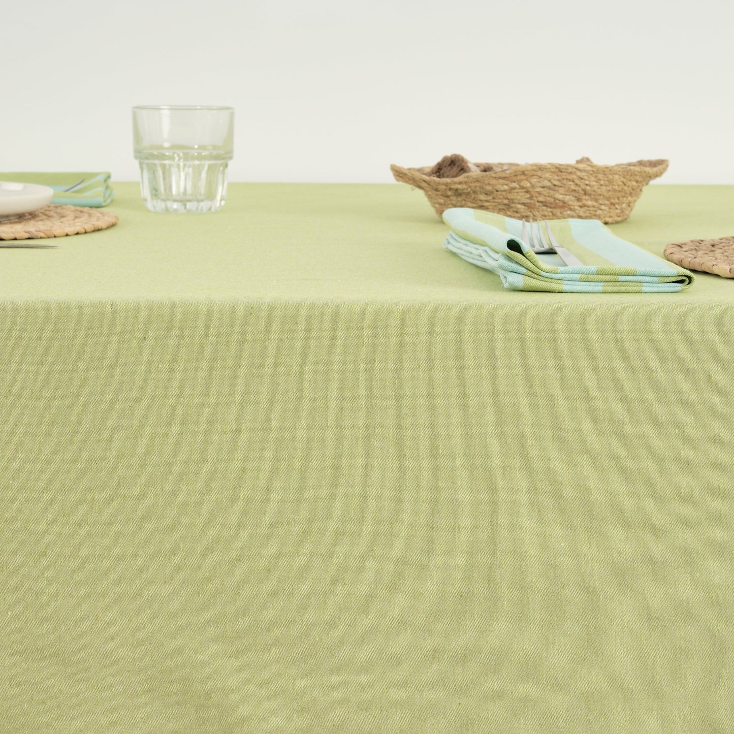 Mantel de tela jacquard Maglia Liso Pistacho