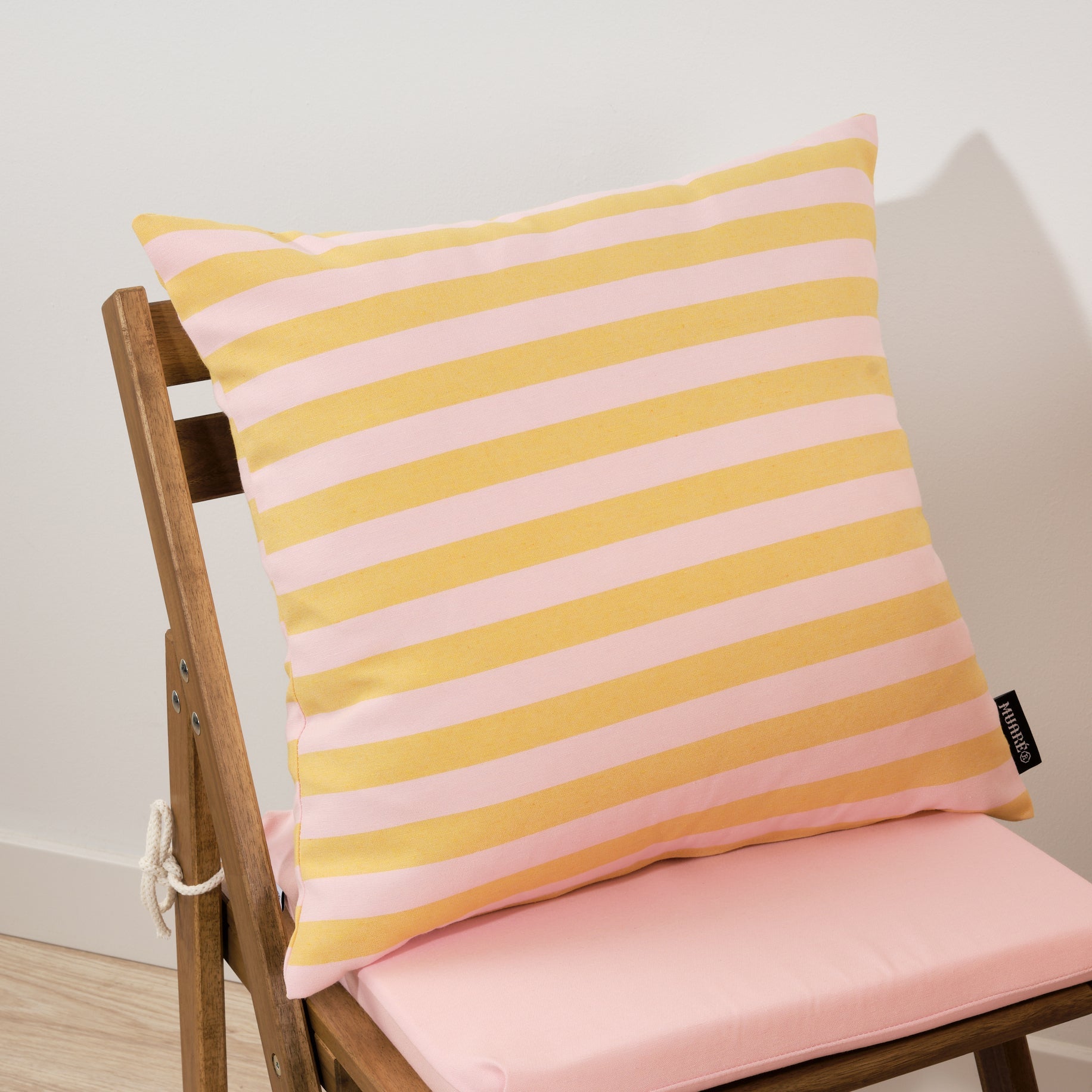 Maglia cushion cover Pink stripe and yolk 50x50 cm