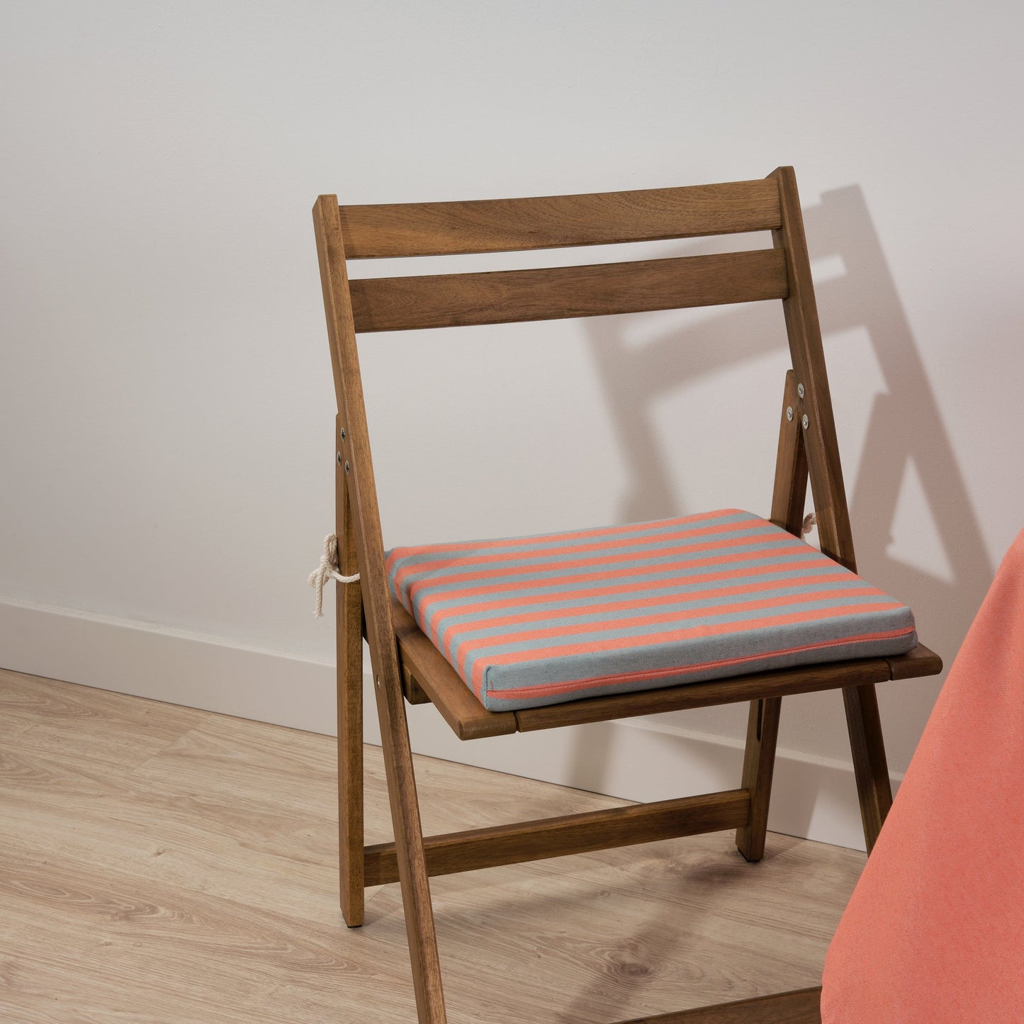 Cojín para asiento acolchado Maglia Raya Naranja y Agua 40x40x5 cm