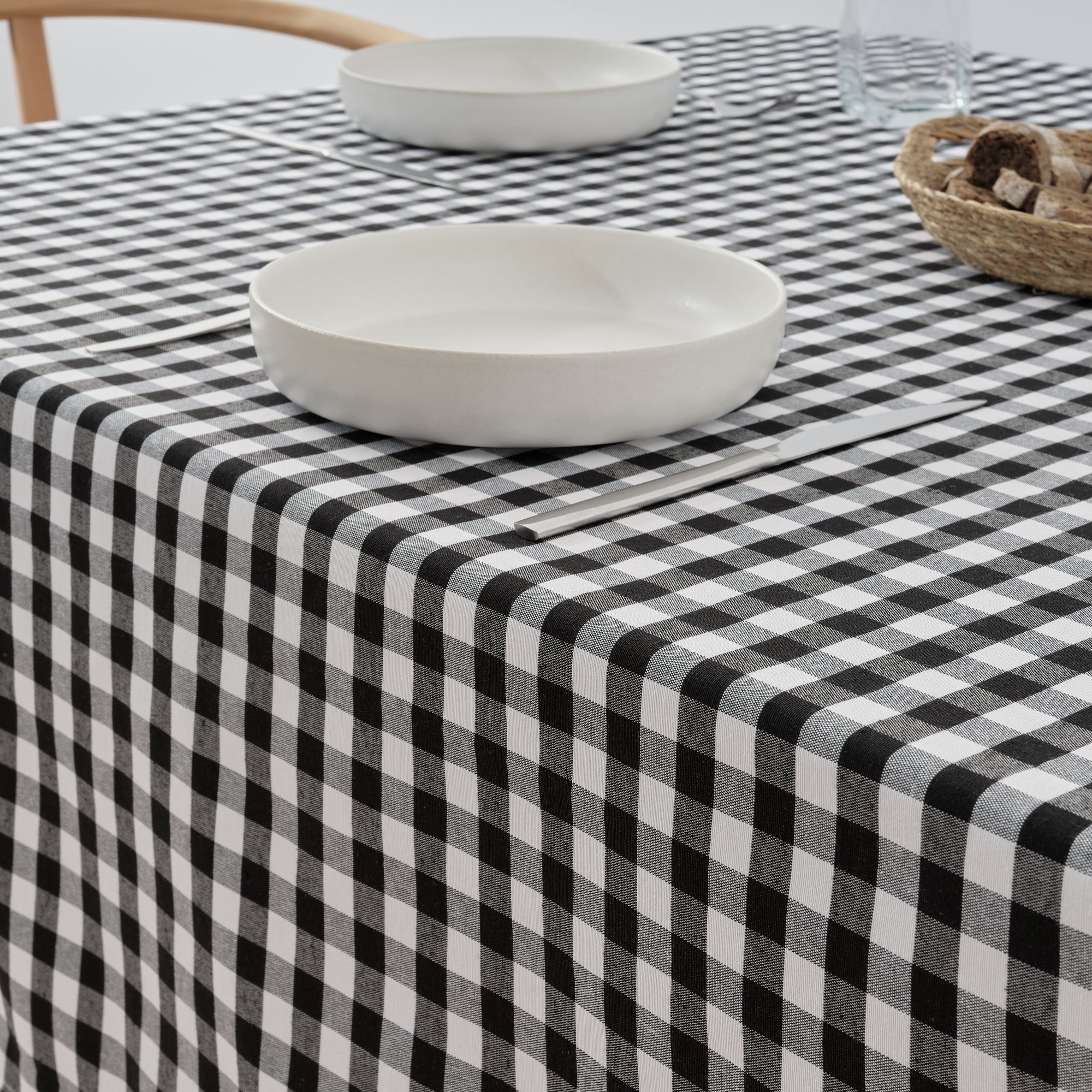 Nappe Vichy imperméable antitache Toucher tissu noir