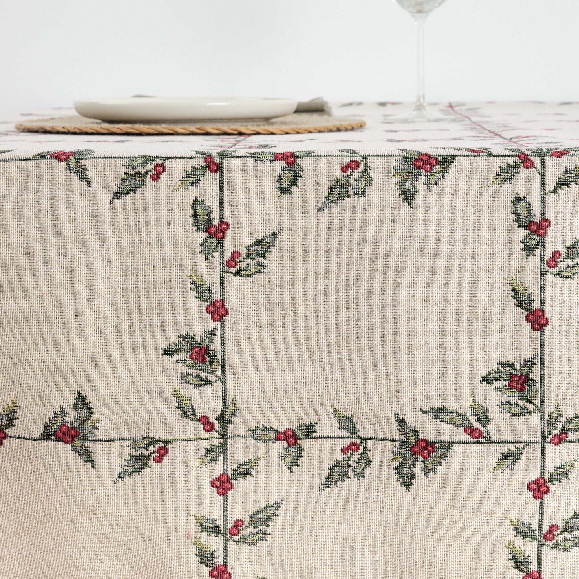 Premium Jacquard Stain-Resistant Tablecloth 33711B