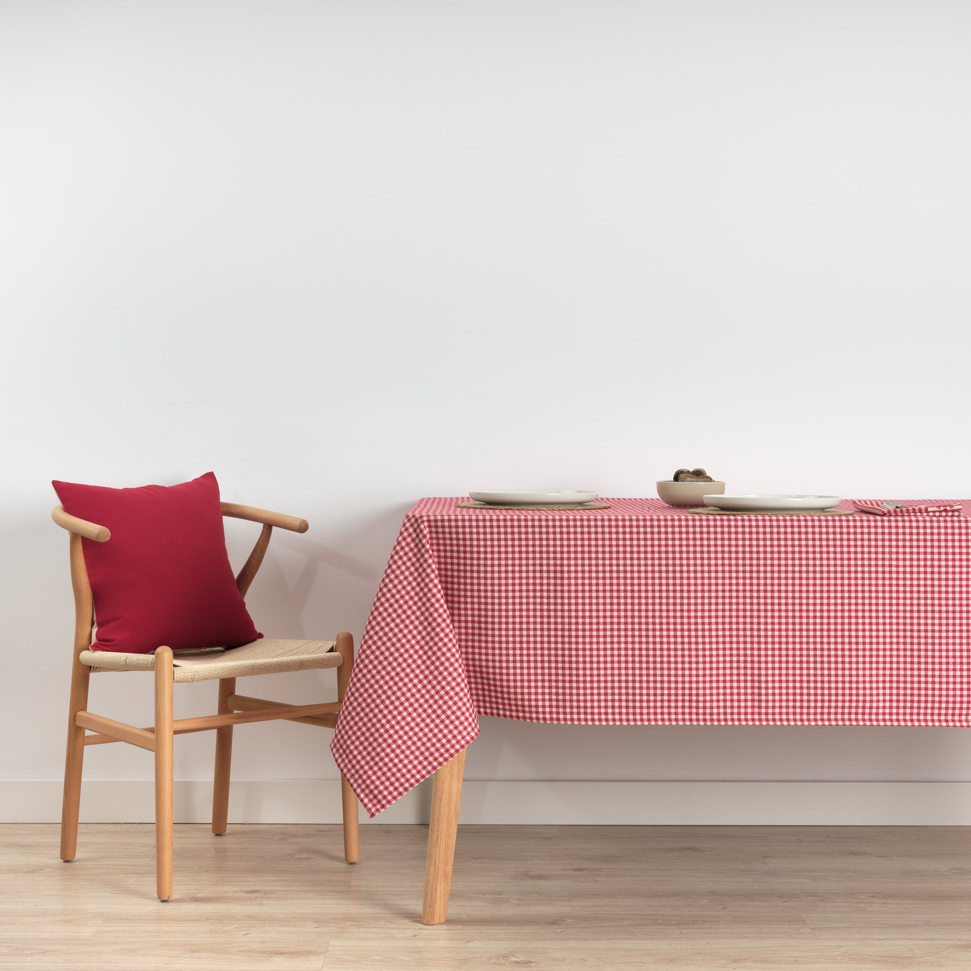 Reversible jacquard stain-resistant tablecloth 33739C1