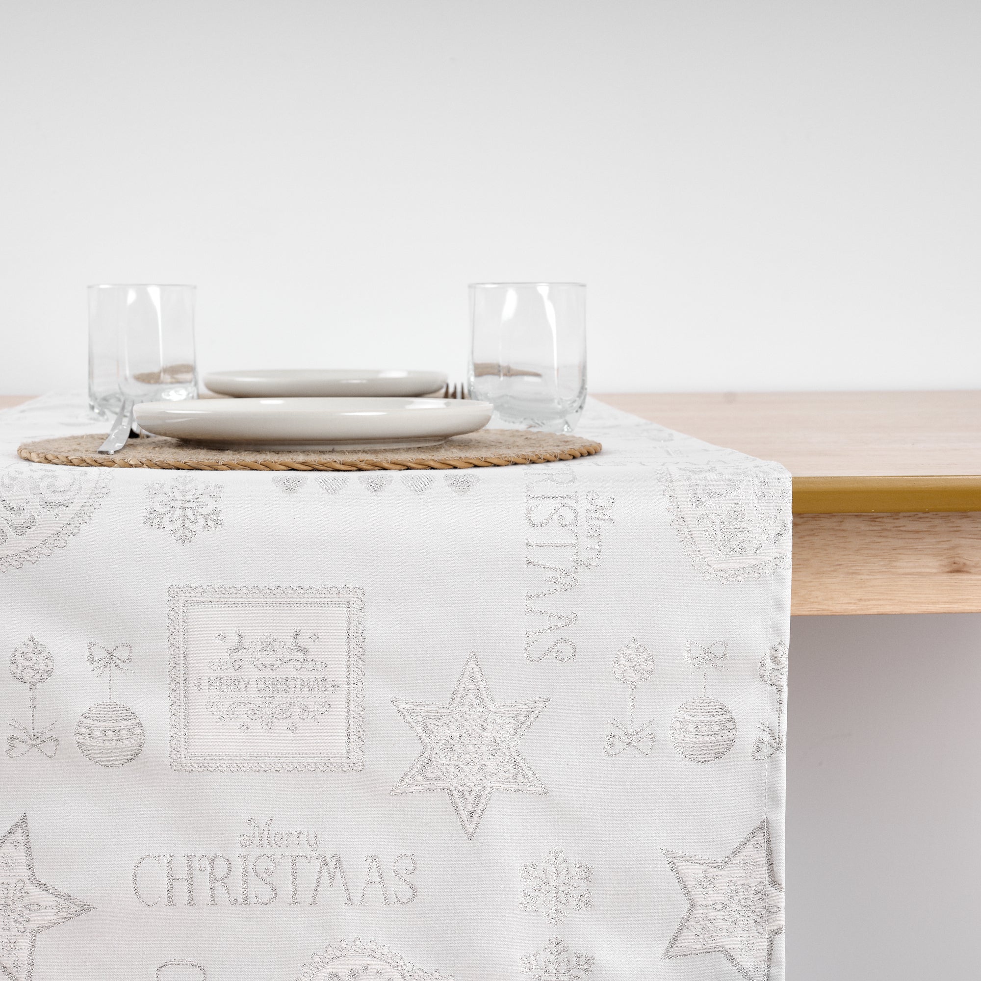 Chemin de table jacquard fil argent PSC4732A 45x140 cm