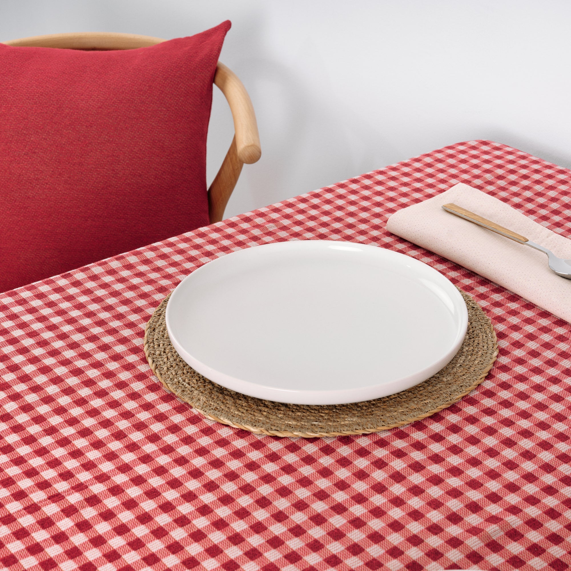Vichy jacquard premium stain-resistant tablecloth