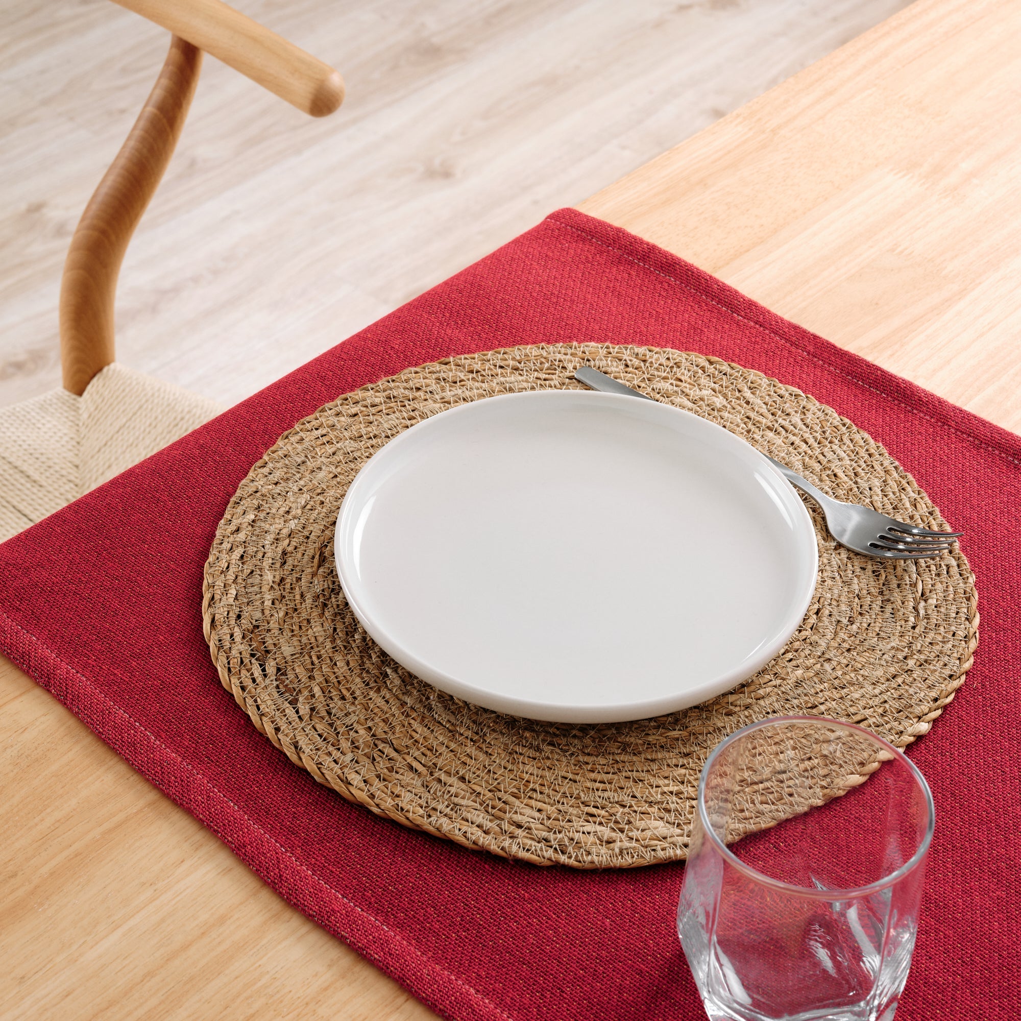 Chemin de table jacquard rouge lisse 45x140 cm